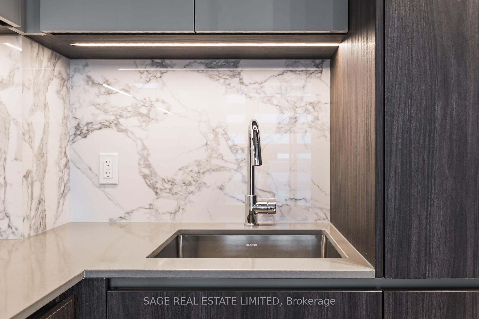 Photo 10 of Unit 1515, 8 Interchange Way, Vaughan, Vaughan Corporate Centre — HOMEH
