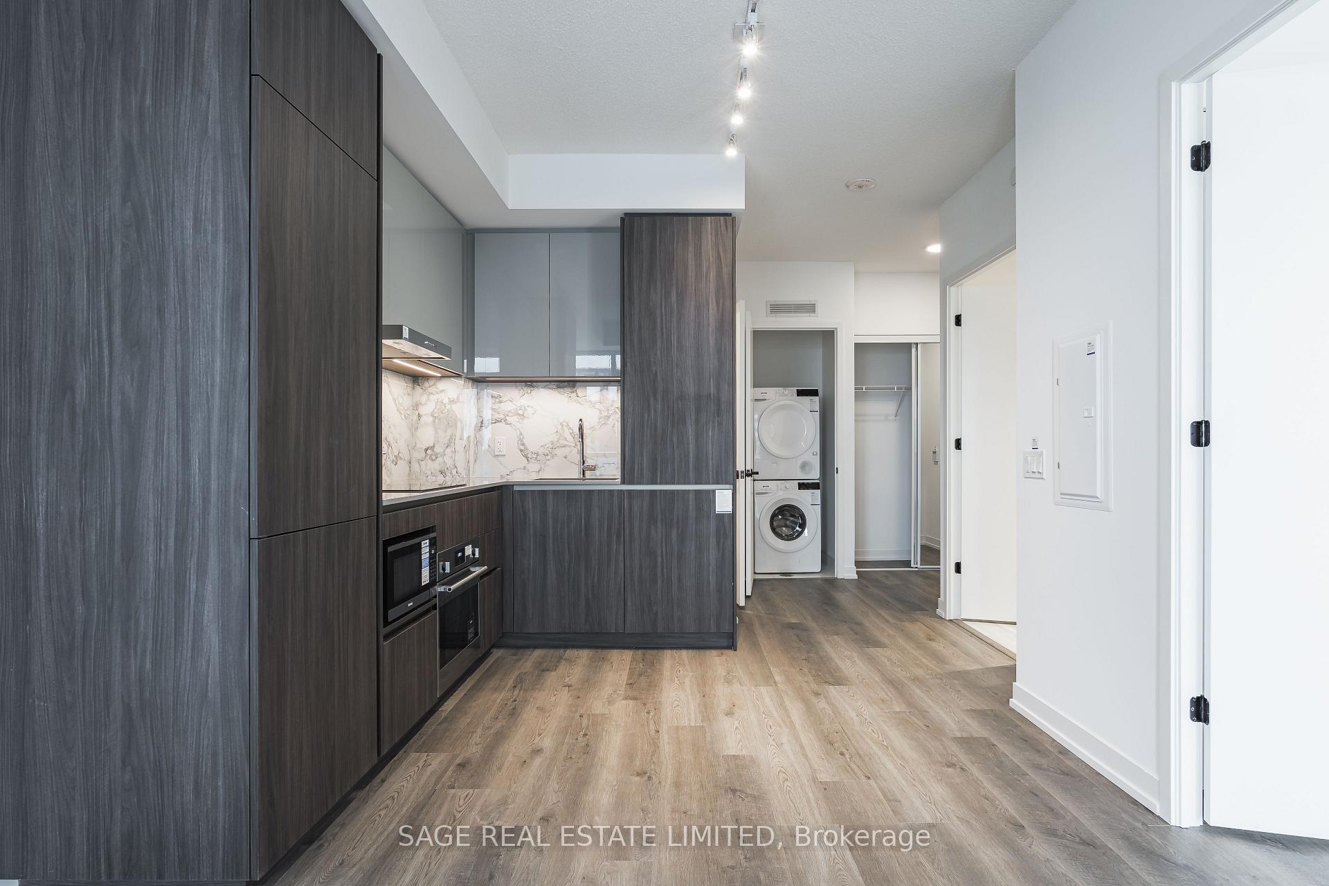 Photo 17 of Unit 1515, 8 Interchange Way, Vaughan, Vaughan Corporate Centre — HOMEH