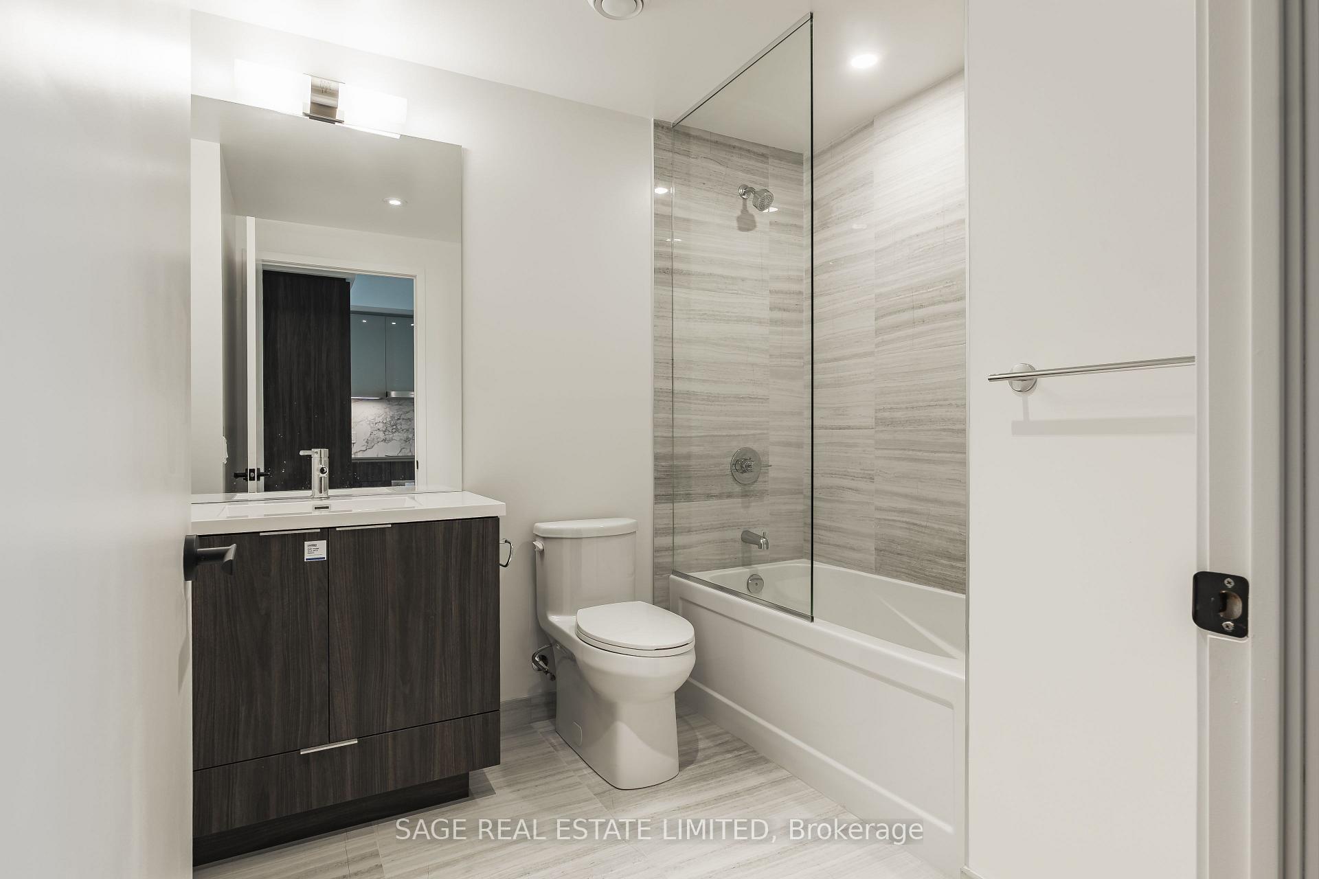 Photo 20 of Unit 1515, 8 Interchange Way, Vaughan, Vaughan Corporate Centre — HOMEH