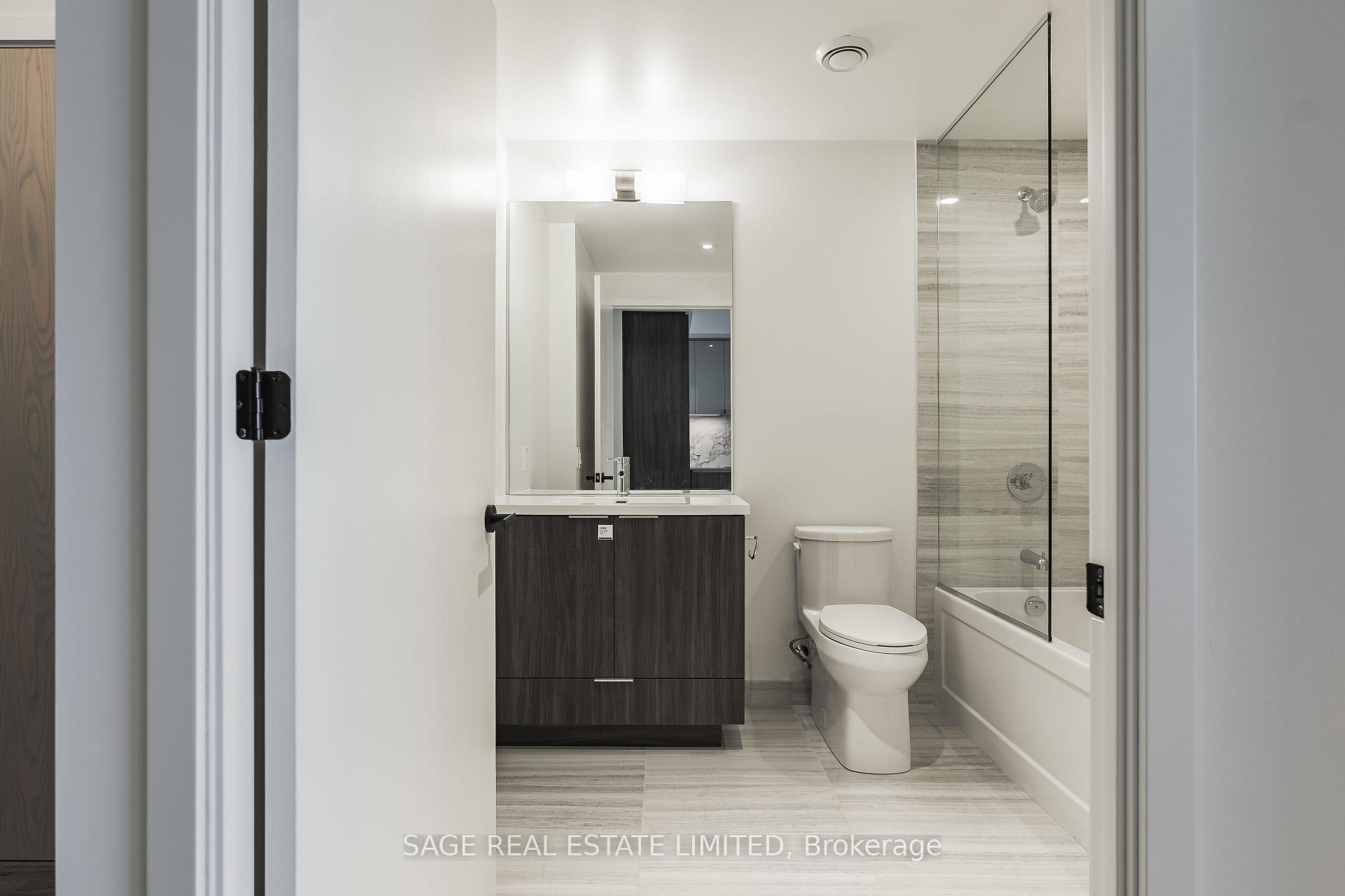 Photo 21 of Unit 1515, 8 Interchange Way, Vaughan, Vaughan Corporate Centre — HOMEH
