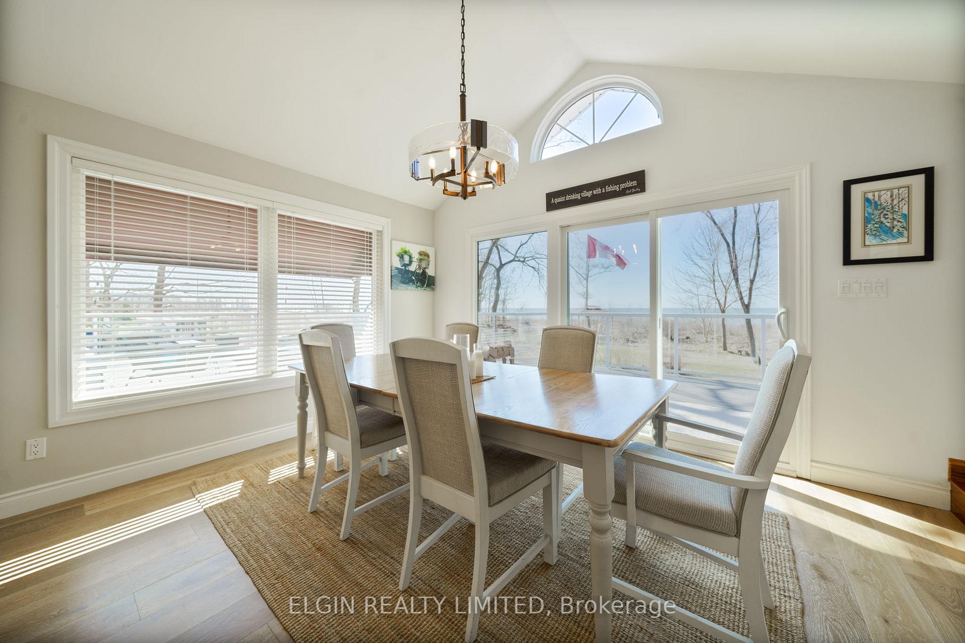 Photo 7 of 547 West Edith Cavell Boulevard, Central Elgin, Rural Central Elgin — HOMEH