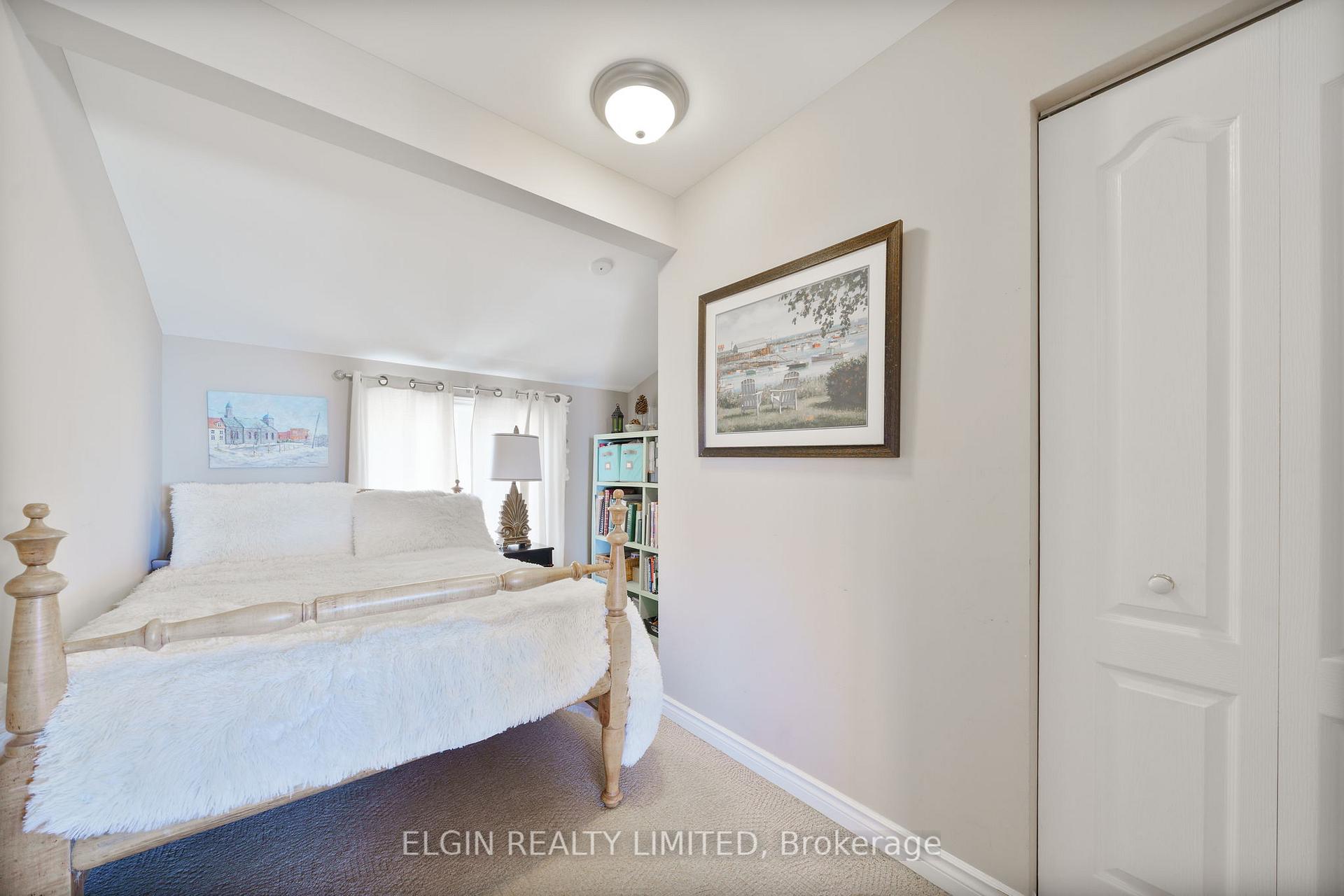 Photo 16 of 547 West Edith Cavell Boulevard, Central Elgin, Rural Central Elgin — HOMEH