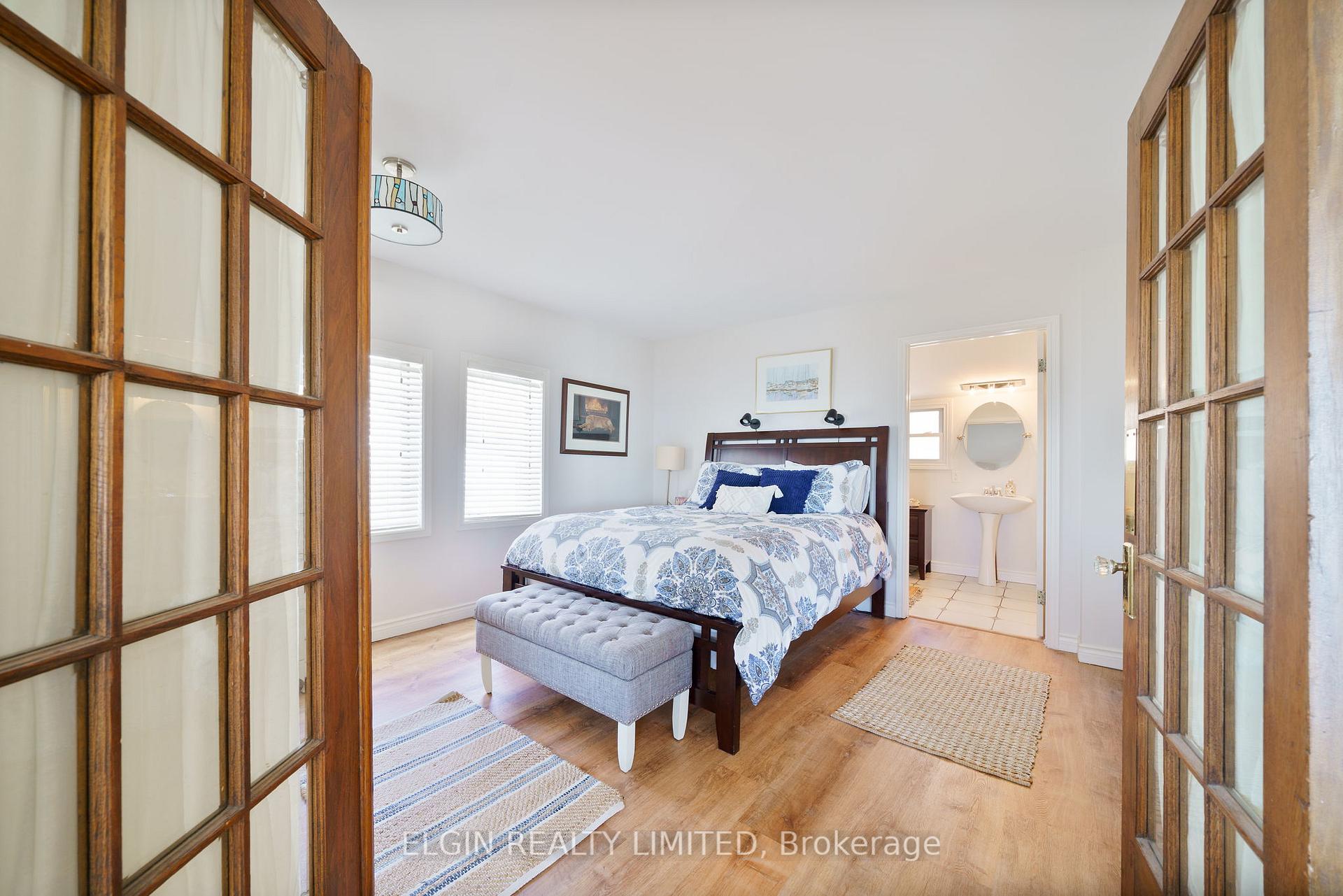 Photo 17 of 547 West Edith Cavell Boulevard, Central Elgin, Rural Central Elgin — HOMEH
