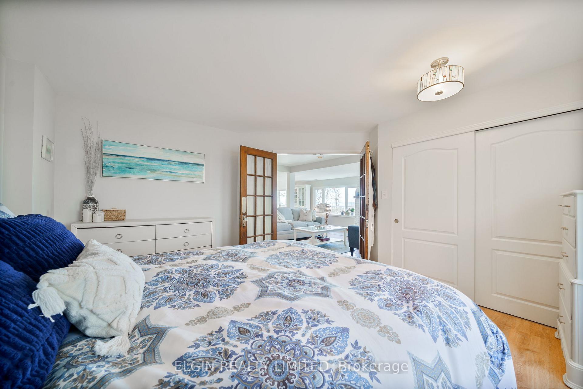 Photo 18 of 547 West Edith Cavell Boulevard, Central Elgin, Rural Central Elgin — HOMEH