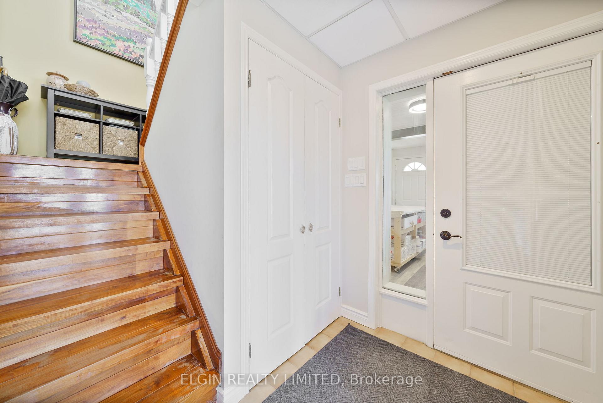 Photo 22 of 547 West Edith Cavell Boulevard, Central Elgin, Rural Central Elgin — HOMEH
