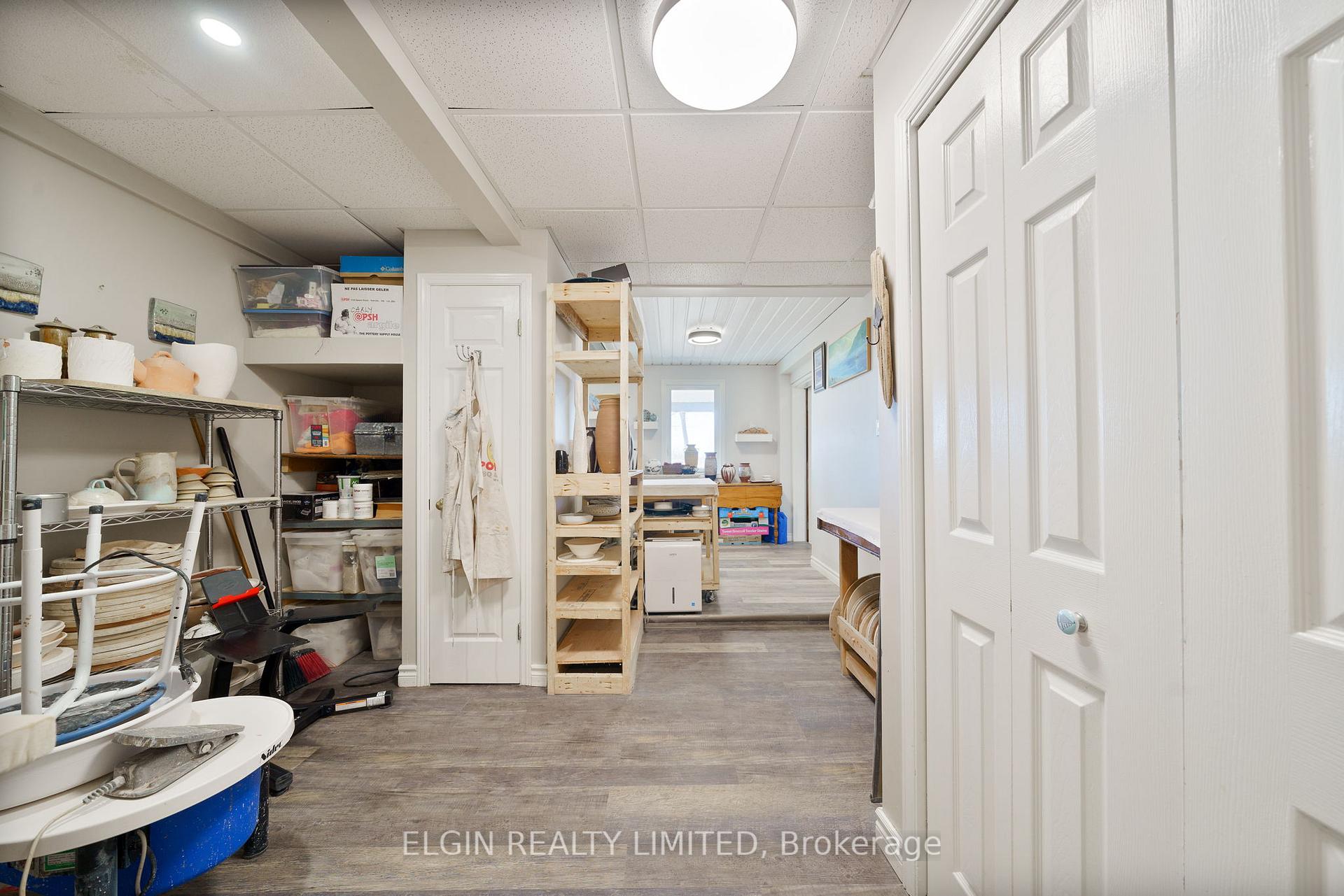 Photo 35 of 547 West Edith Cavell Boulevard, Central Elgin, Rural Central Elgin — HOMEH