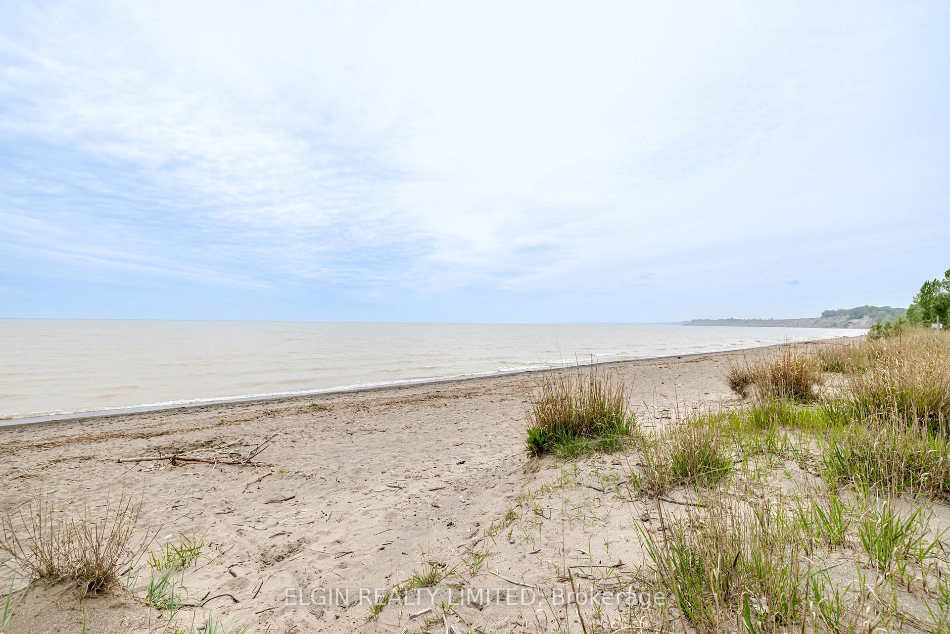 Photo 50 of 547 West Edith Cavell Boulevard, Central Elgin, Rural Central Elgin — HOMEH