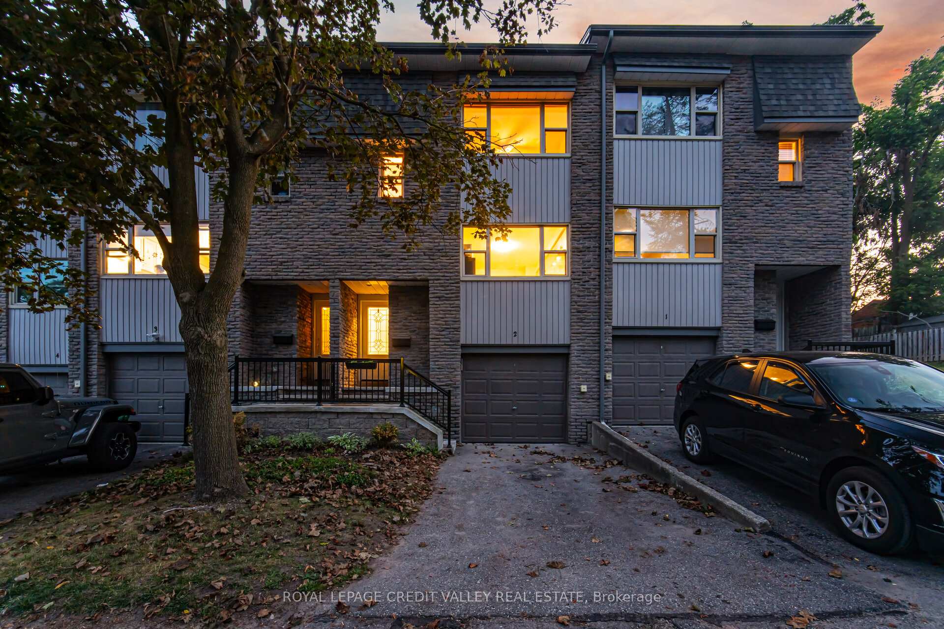 Photo 1 of Unit 2, 2 North Street, Barrie, Wellington — HOMEH