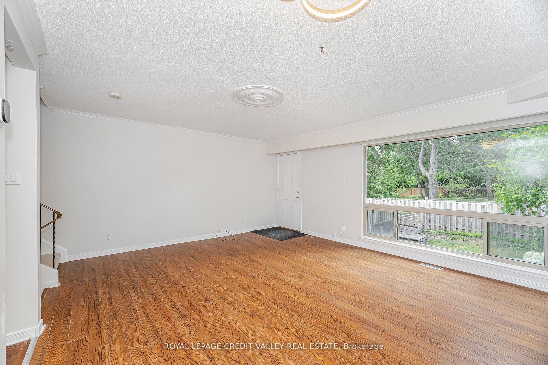 Photo 11 of Unit 2, 2 North Street, Barrie, Wellington — HOMEH