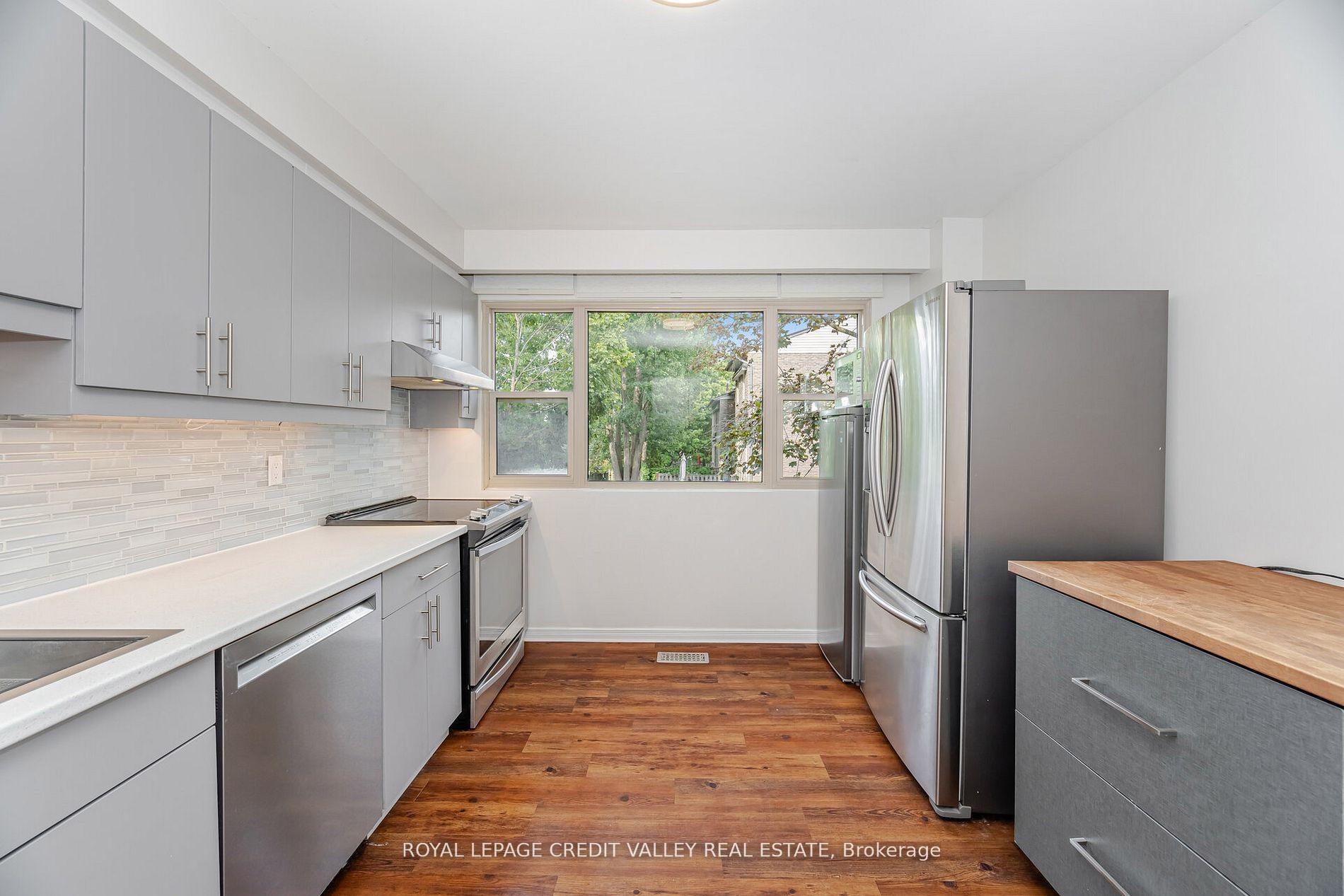 Photo 14 of Unit 2, 2 North Street, Barrie, Wellington — HOMEH