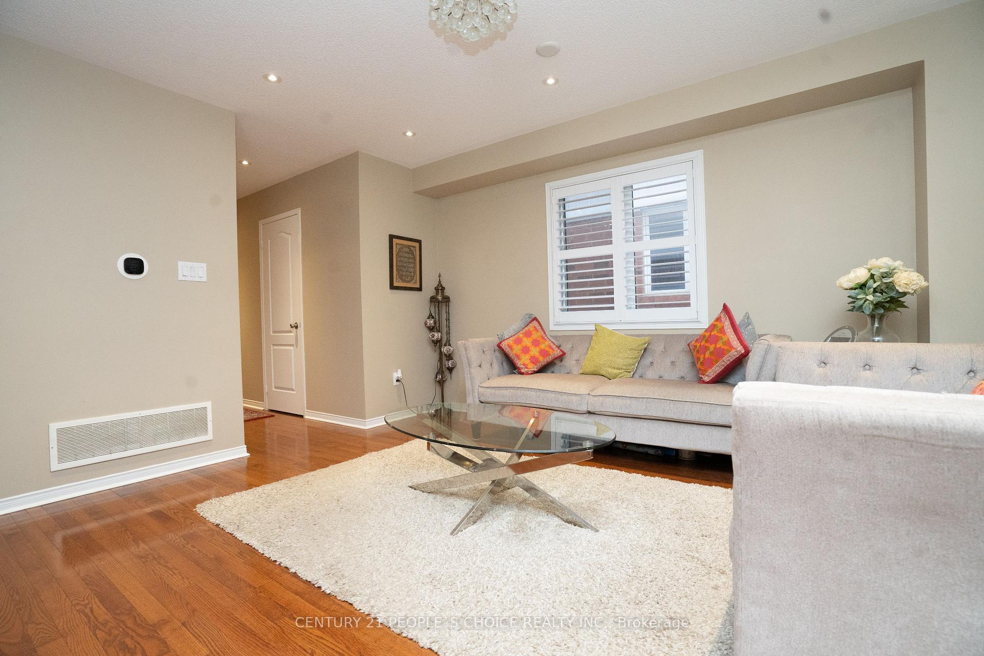 Photo 6 of 86 Tozer Crescent, Ajax, Northwest Ajax — HOMEH