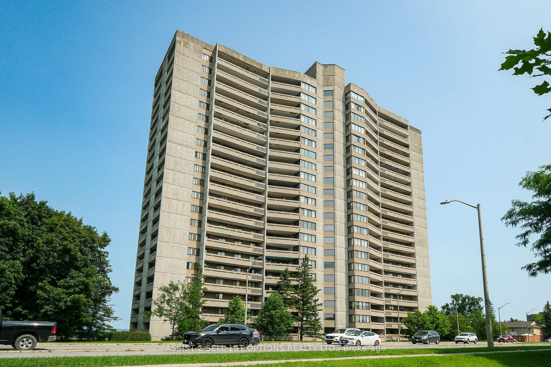 Front of Unit 301, 415 Greenview Avenue