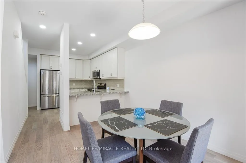 Photo 6 of Unit 130, 30 Times Square Boulevard, Hamilton, Stoney Creek Mountain — HOMEH