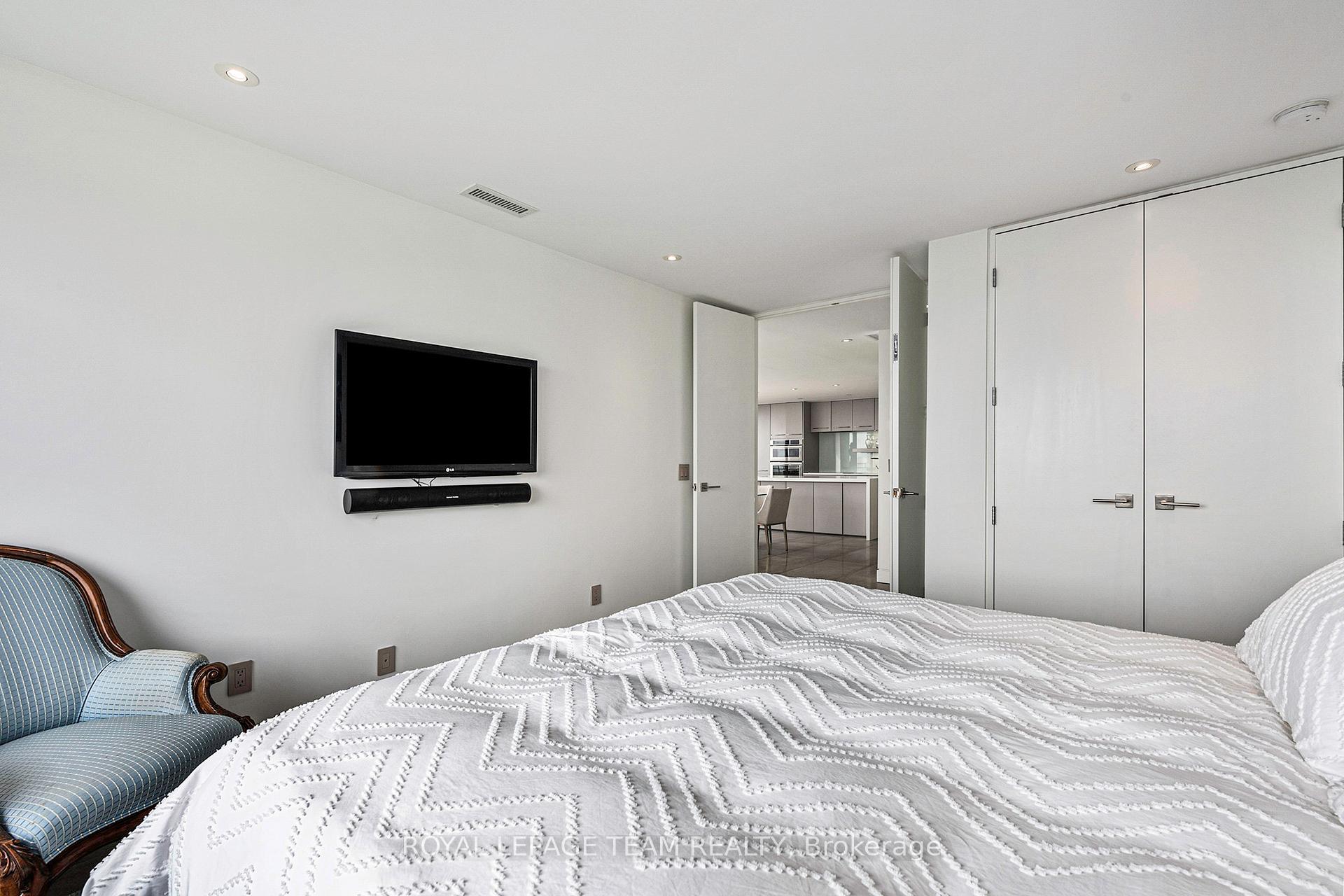 Photo 40 of Unit 14B, 300 Queen Elizabeth Drive, Ottawa, Glebe — HOMEH