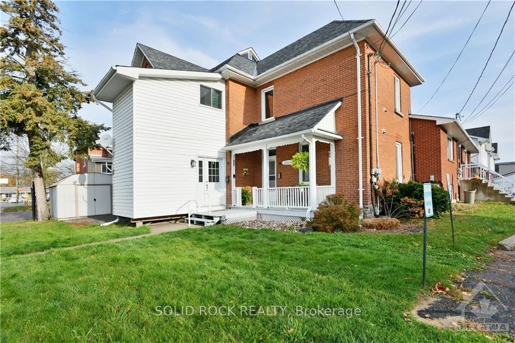 Photo 4 of 14 Charles Street, Arnprior — HOMEH