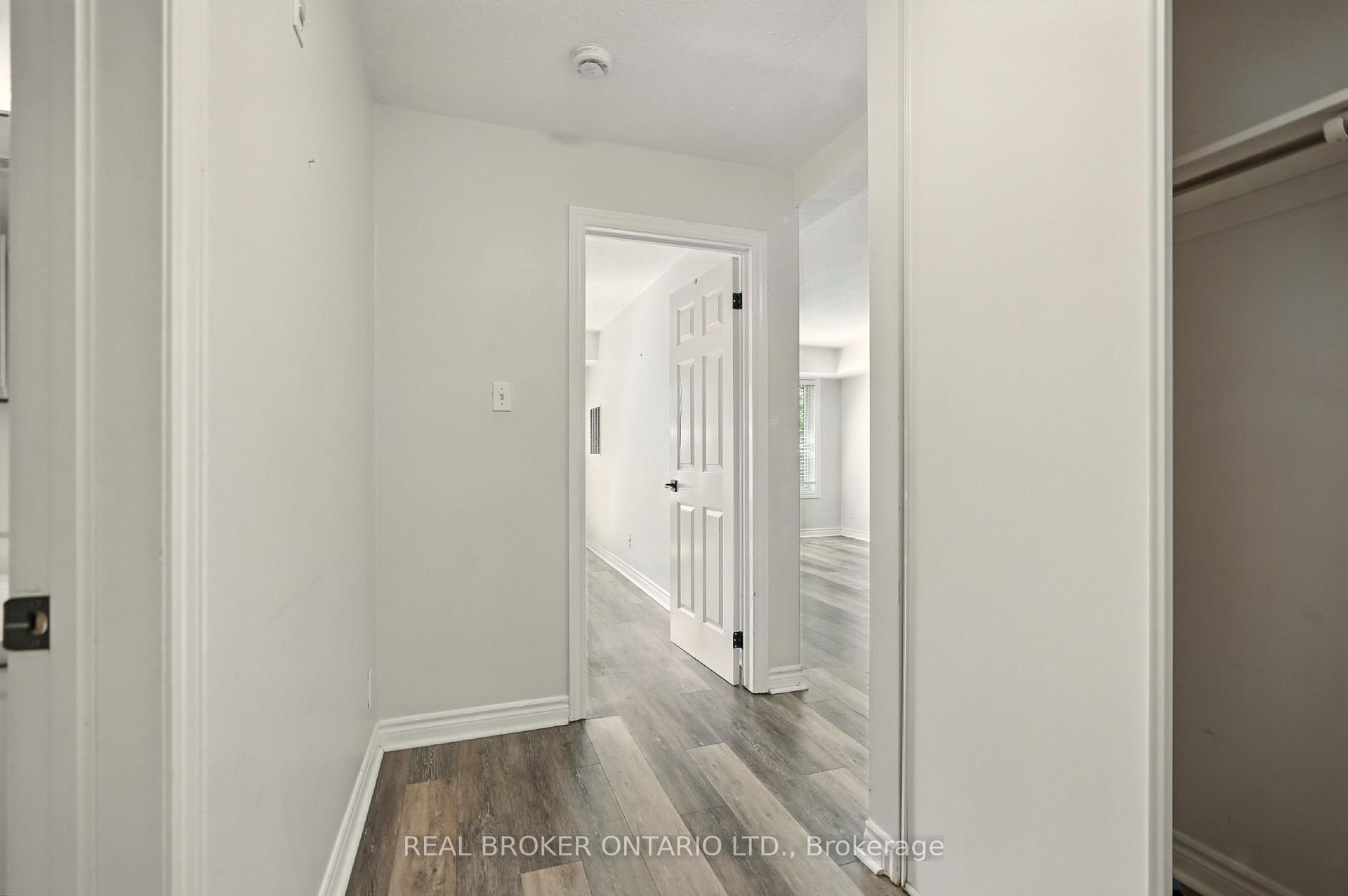 Photo 4 of Unit 303, 49 Jacobs Terrace, Barrie, Allandale — HOMEH