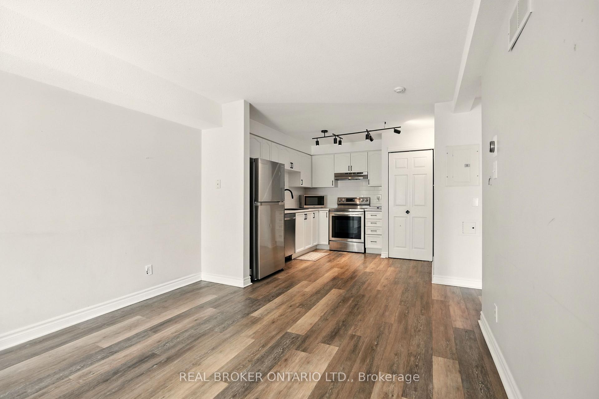 Photo 11 of Unit 303, 49 Jacobs Terrace, Barrie, Allandale — HOMEH
