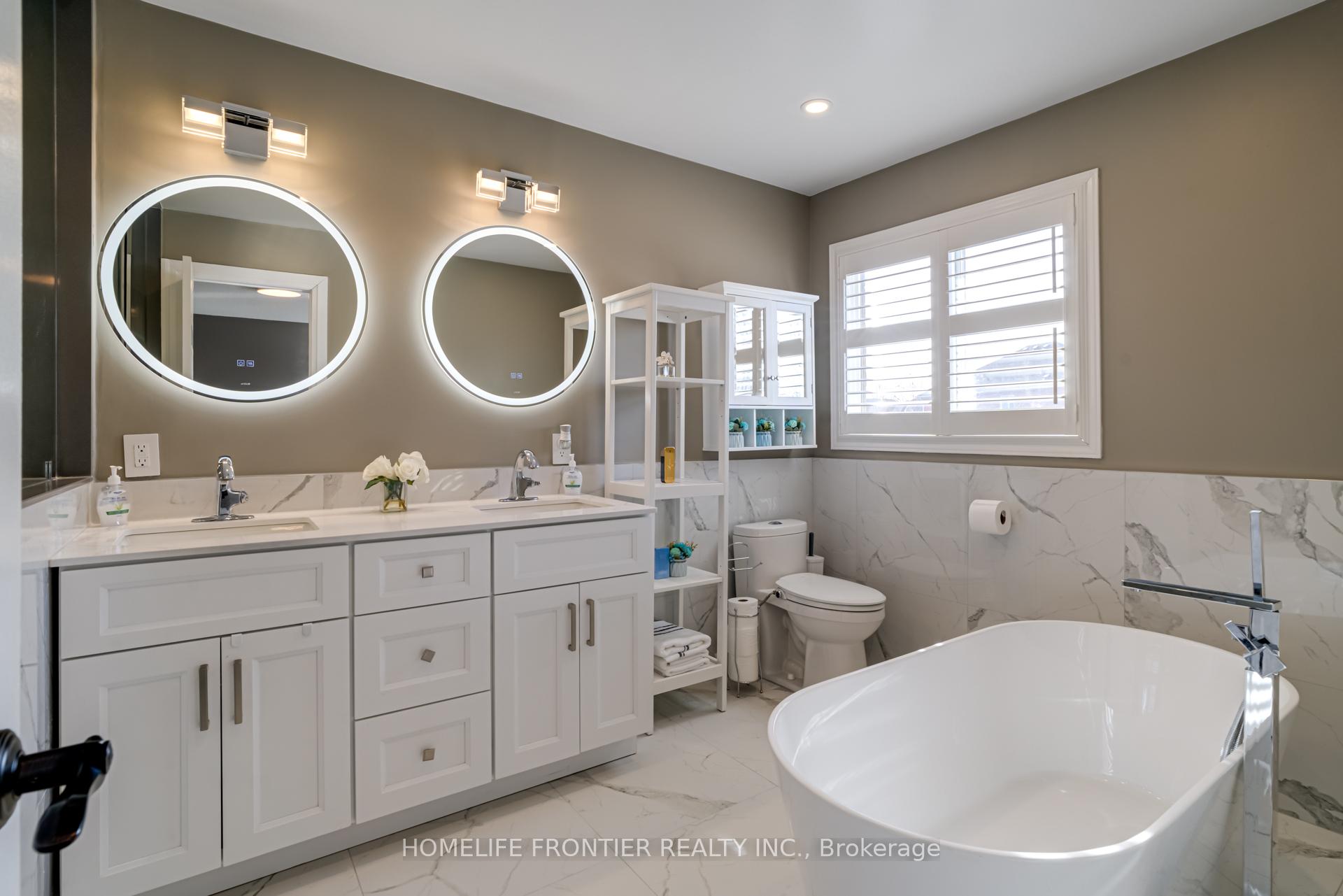 Photo 20 of 70 Starr Crescent, Aurora, Bayview Northeast — HOMEH