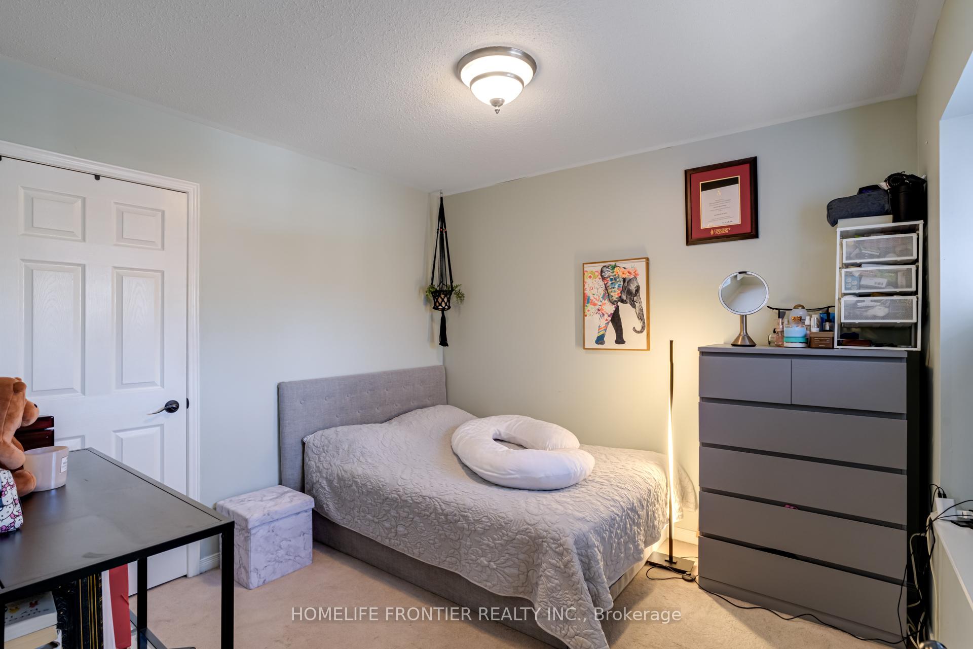 Photo 25 of 70 Starr Crescent, Aurora, Bayview Northeast — HOMEH