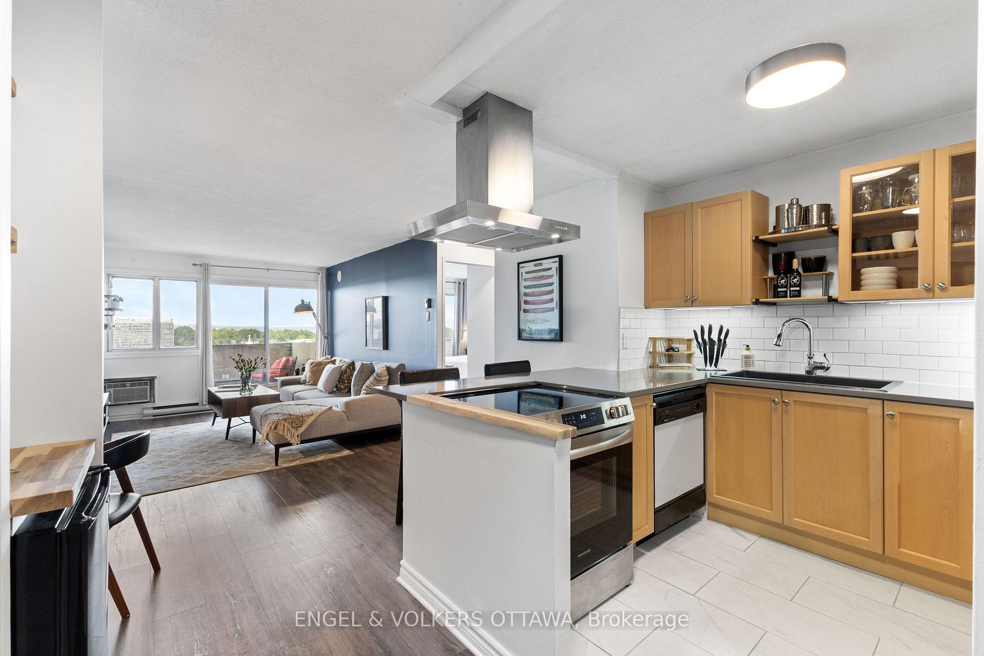 Photo 6 of Unit 1614, 40 Landry Street, Ottawa, Vanier — HOMEH
