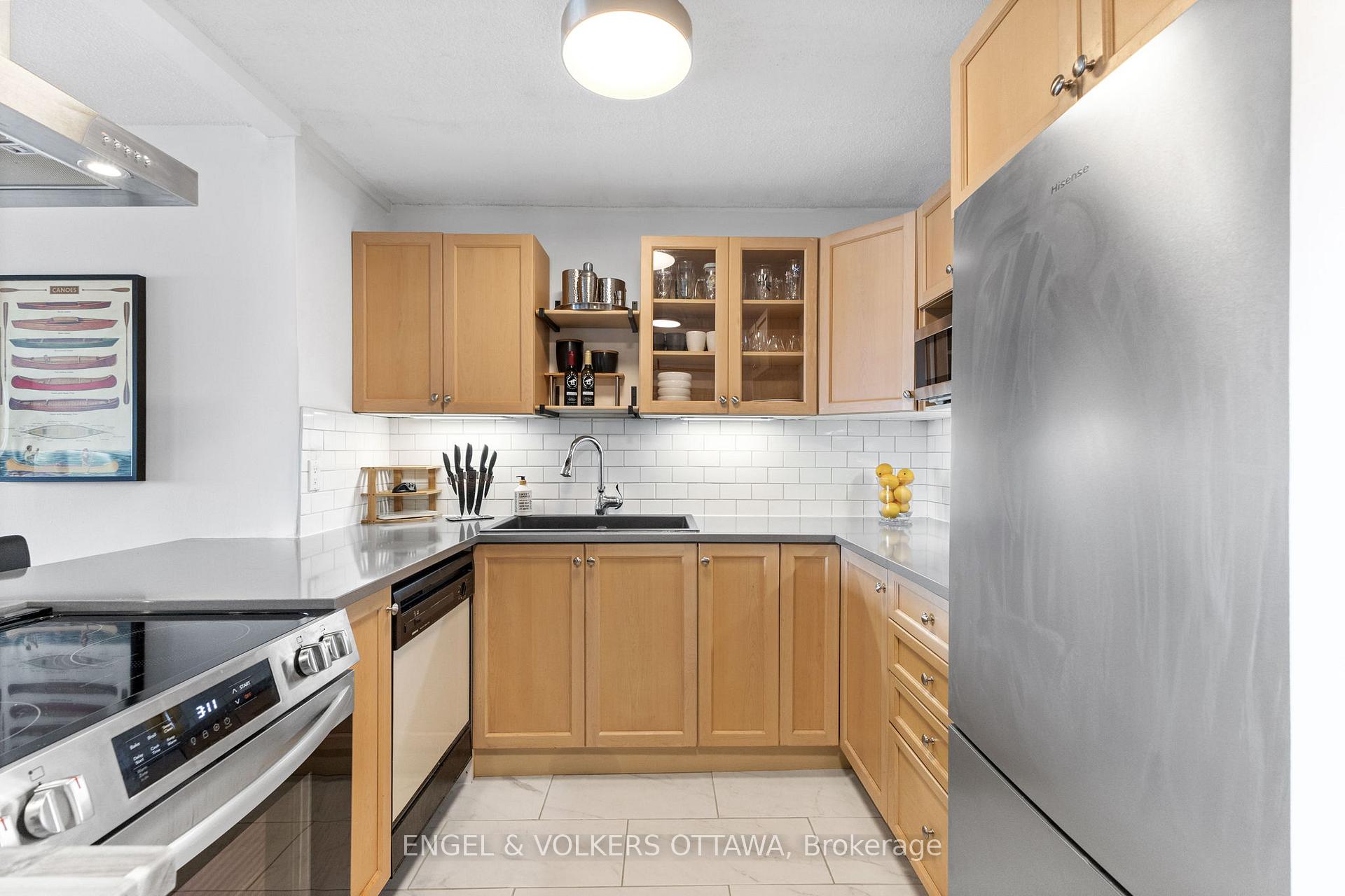 Photo 7 of Unit 1614, 40 Landry Street, Ottawa, Vanier — HOMEH