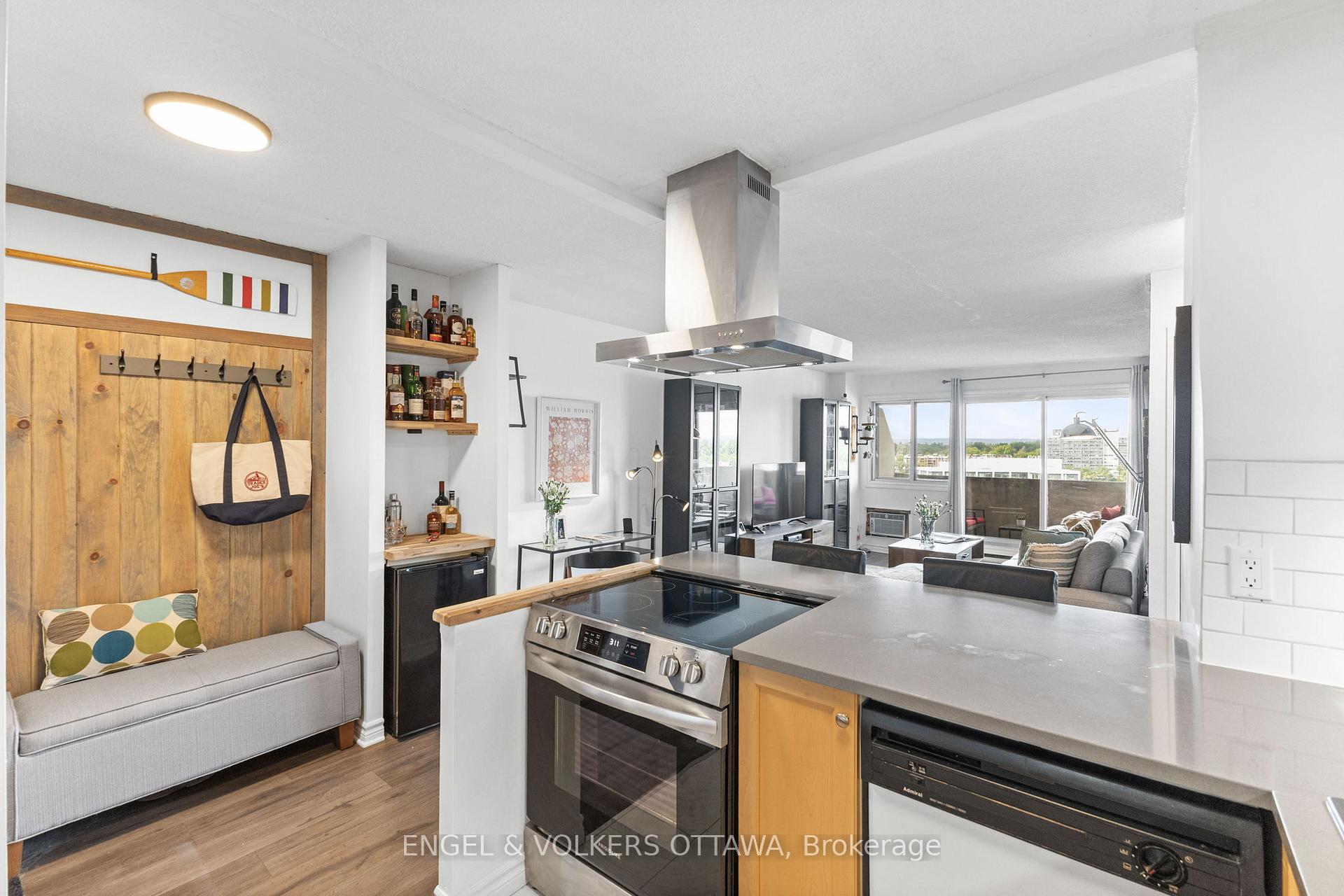 Photo 8 of Unit 1614, 40 Landry Street, Ottawa, Vanier — HOMEH