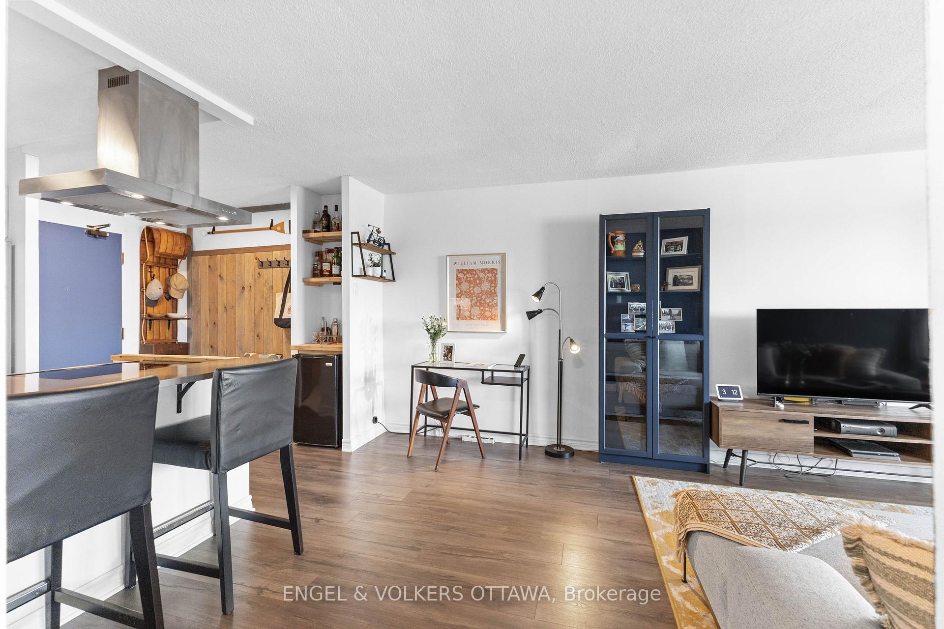 Photo 12 of Unit 1614, 40 Landry Street, Ottawa, Vanier — HOMEH