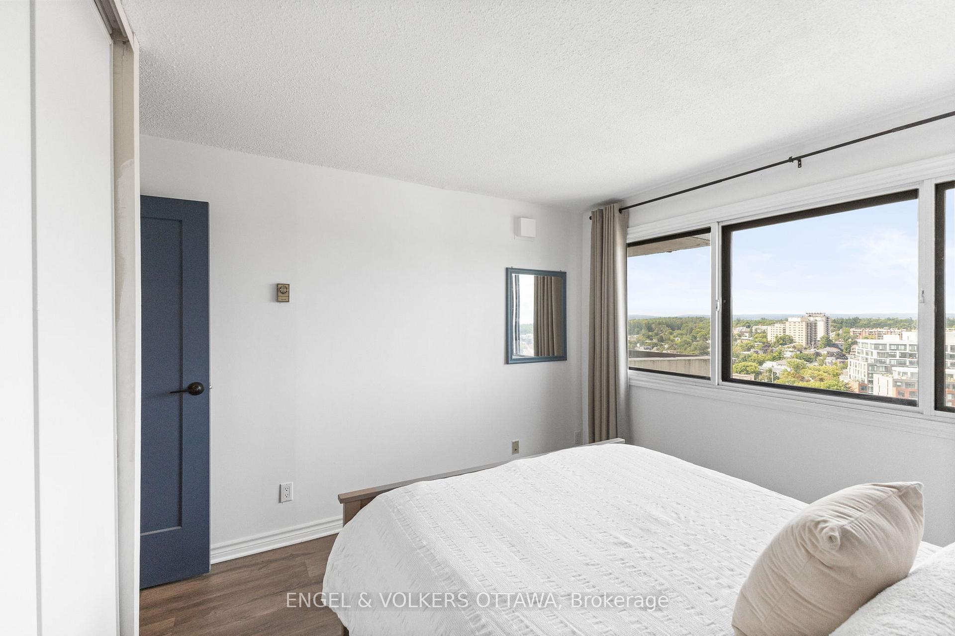 Photo 17 of Unit 1614, 40 Landry Street, Ottawa, Vanier — HOMEH