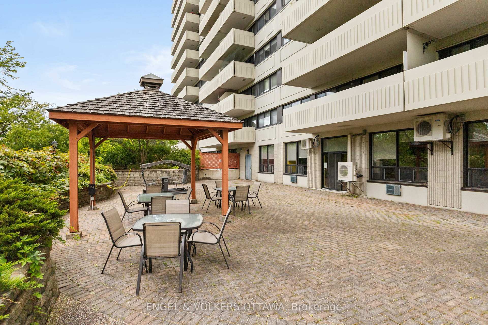 Photo 26 of Unit 1614, 40 Landry Street, Ottawa, Vanier — HOMEH