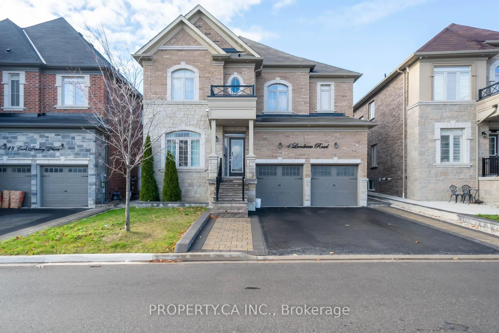 Photo 2 of 4 Landview Road, Brampton, Toronto Gore Rural Estate — HOMEH