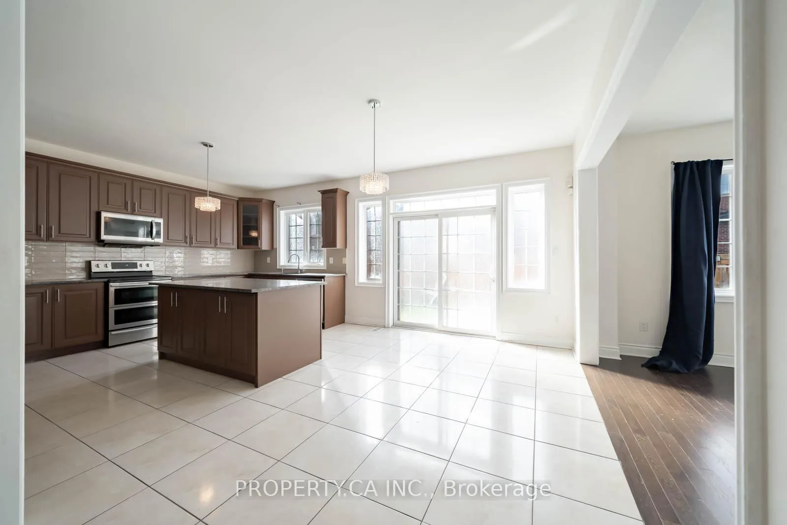Photo 13 of 4 Landview Road, Brampton, Toronto Gore Rural Estate — HOMEH