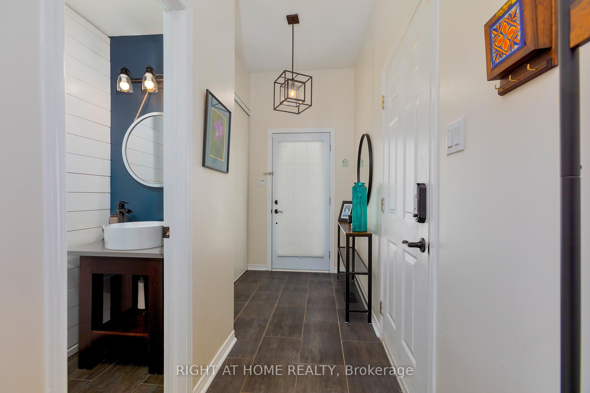 Photo 3 of 338 Hillsboro, Ottawa, Kanata - Emerald Meadows/Trailwest — HOMEH