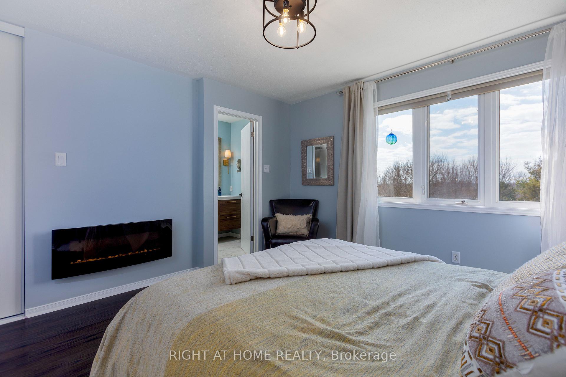 Photo 17 of 338 Hillsboro, Ottawa, Kanata - Emerald Meadows/Trailwest — HOMEH