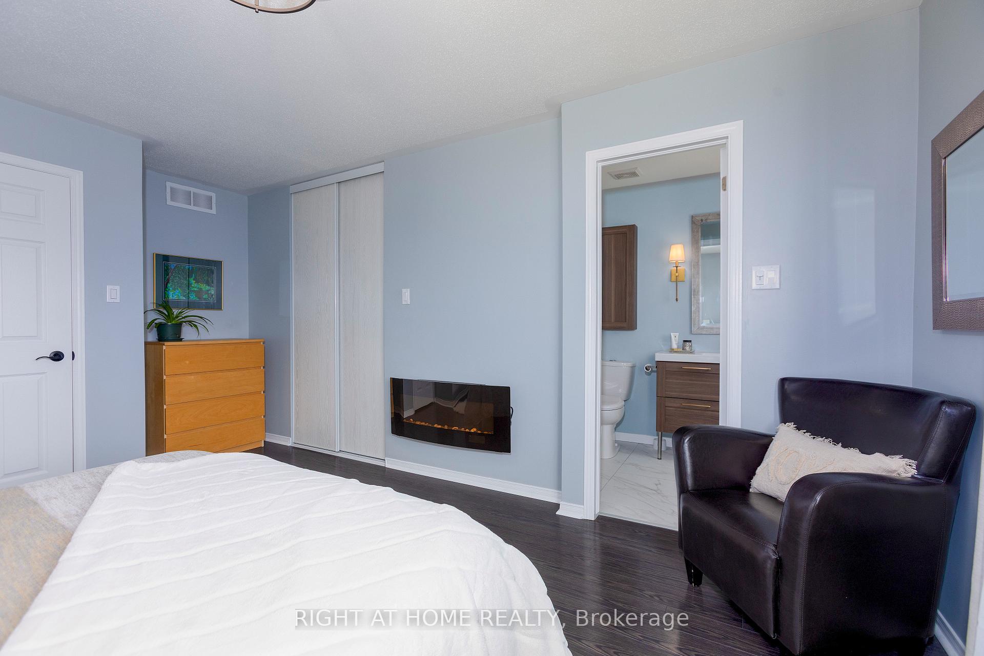 Photo 18 of 338 Hillsboro, Ottawa, Kanata - Emerald Meadows/Trailwest — HOMEH