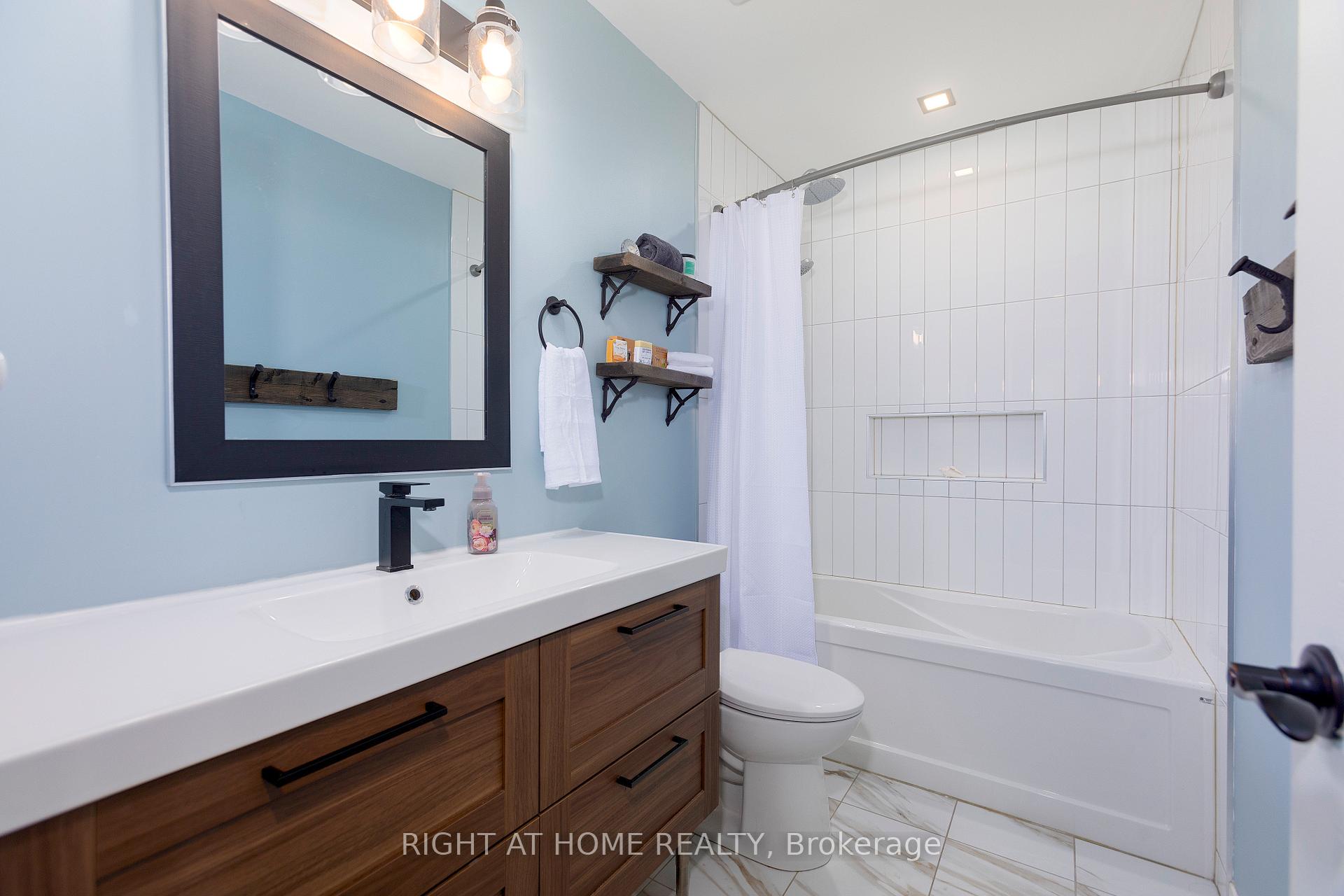 Photo 25 of 338 Hillsboro, Ottawa, Kanata - Emerald Meadows/Trailwest — HOMEH