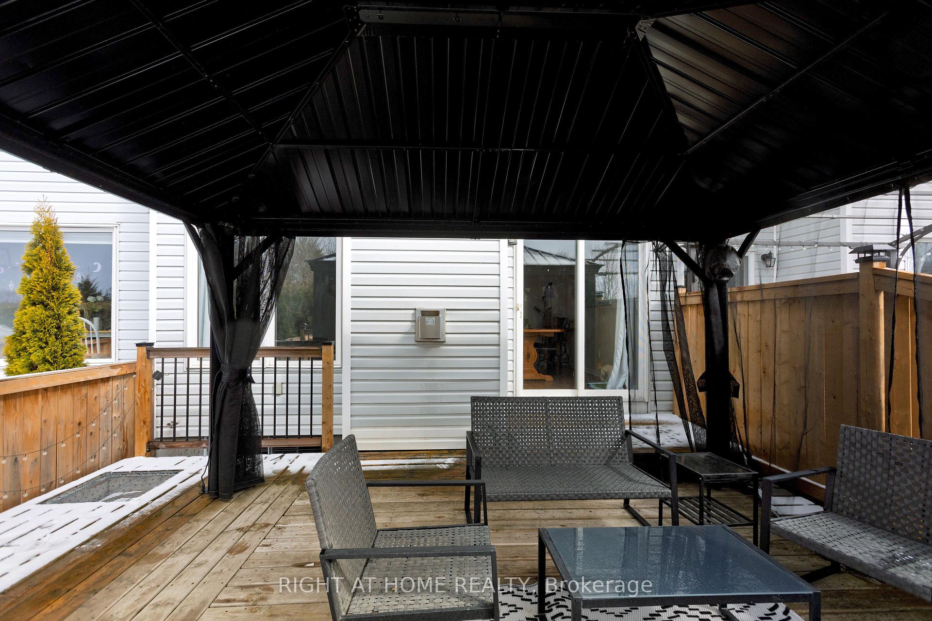 Photo 30 of 338 Hillsboro, Ottawa, Kanata - Emerald Meadows/Trailwest — HOMEH