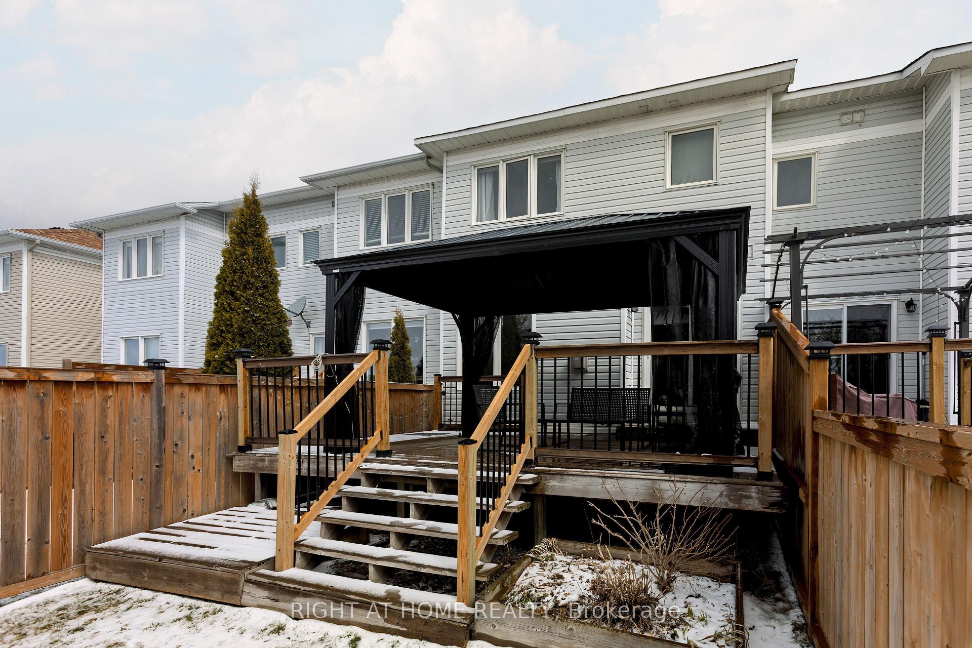 Photo 32 of 338 Hillsboro, Ottawa, Kanata - Emerald Meadows/Trailwest — HOMEH