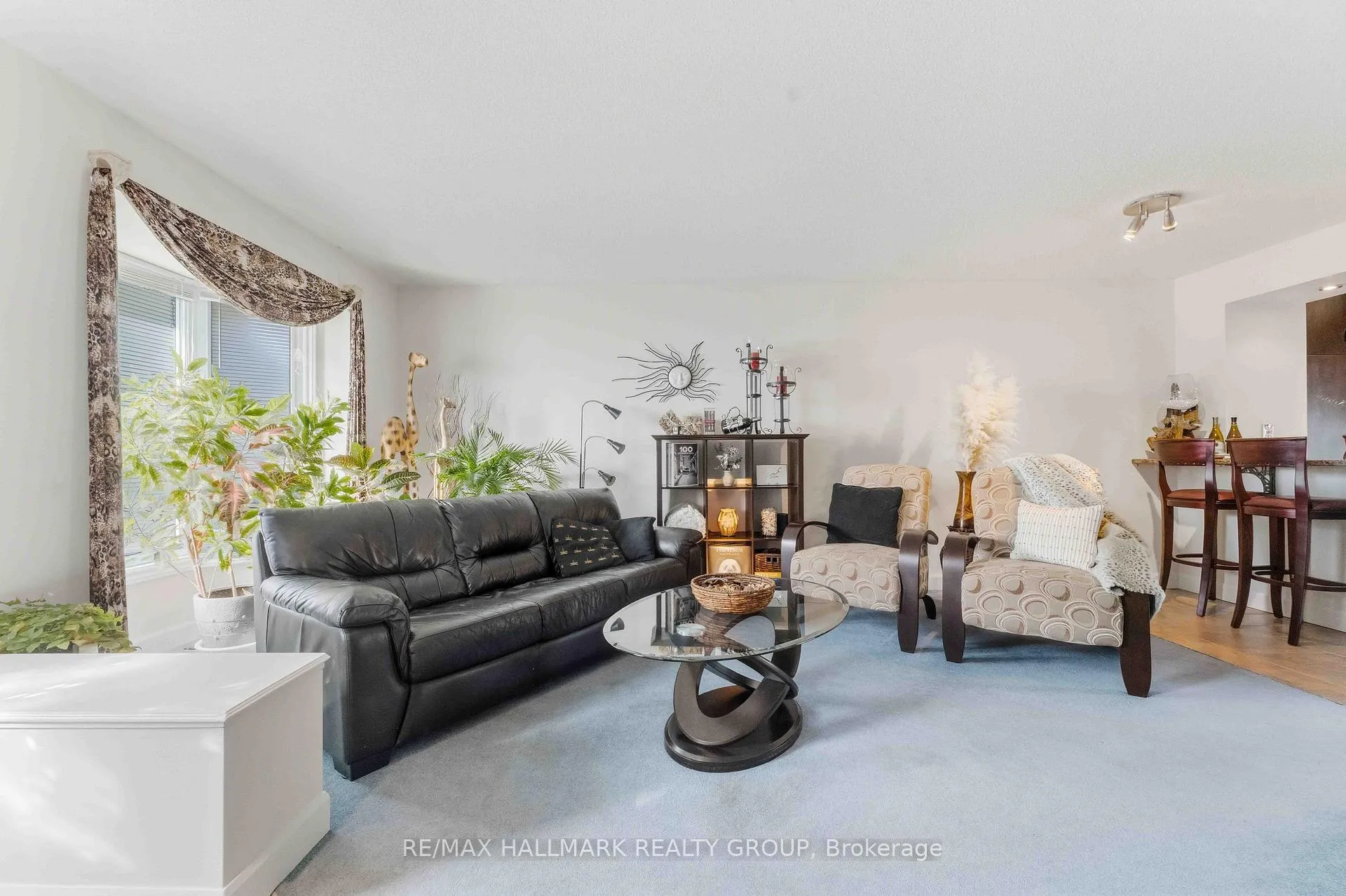 Photo 9 of 941 Cookshire Crescent, Ottawa, Fallingbrook/Ridgemount — HOMEH