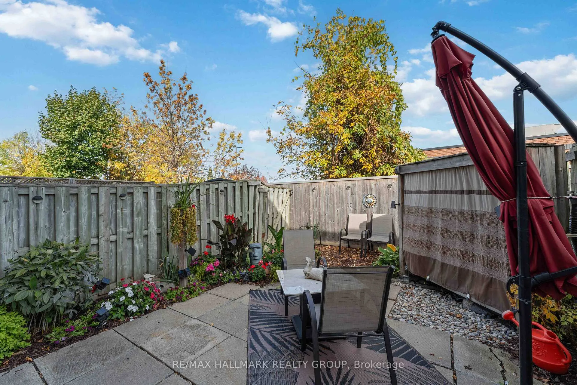 Photo 31 of 941 Cookshire Crescent, Ottawa, Fallingbrook/Ridgemount — HOMEH