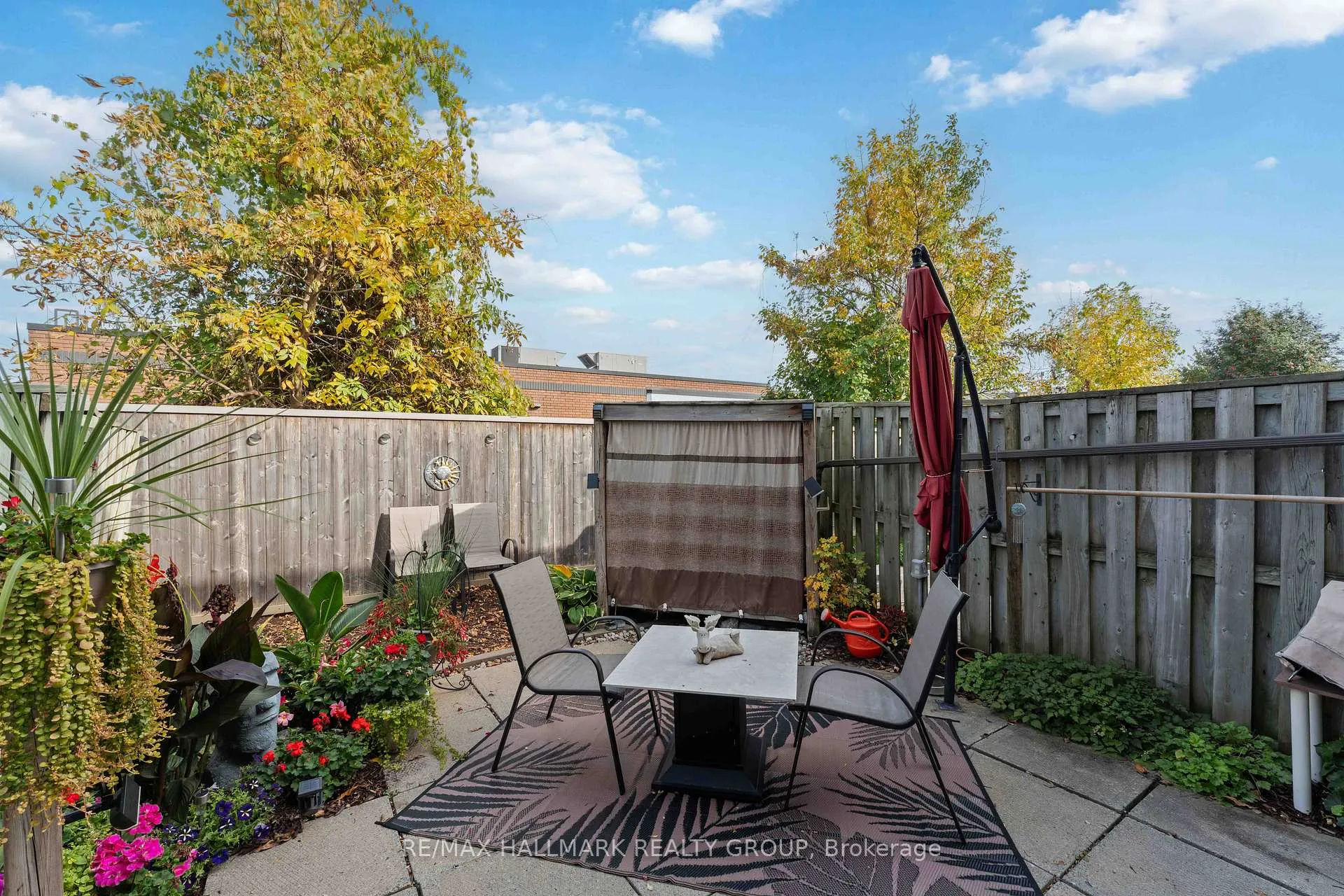 Photo 34 of 941 Cookshire Crescent, Ottawa, Fallingbrook/Ridgemount — HOMEH