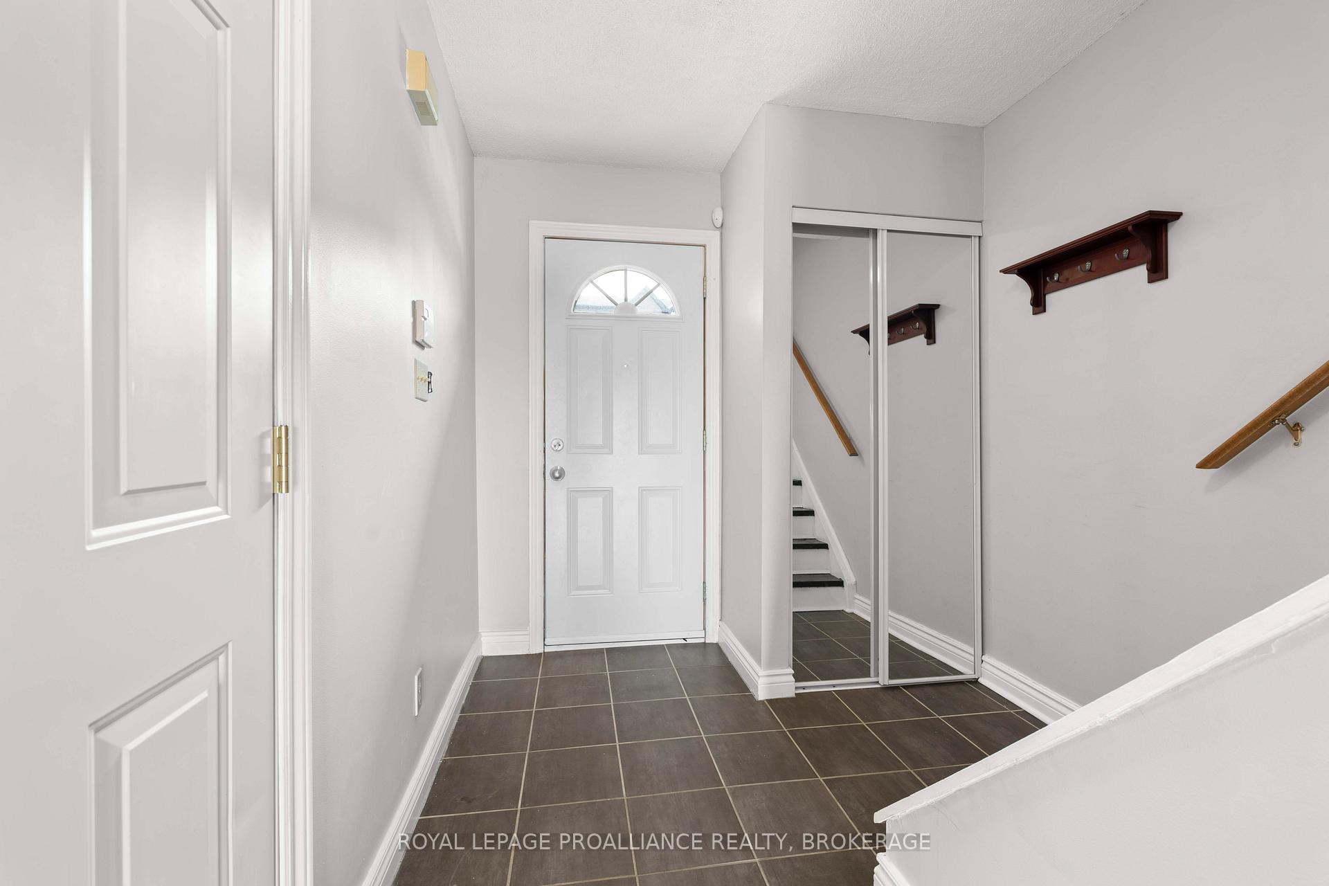 Photo 6 of 850 Datzell Lane, Kingston, South of Taylor-Kidd Blvd — HOMEH