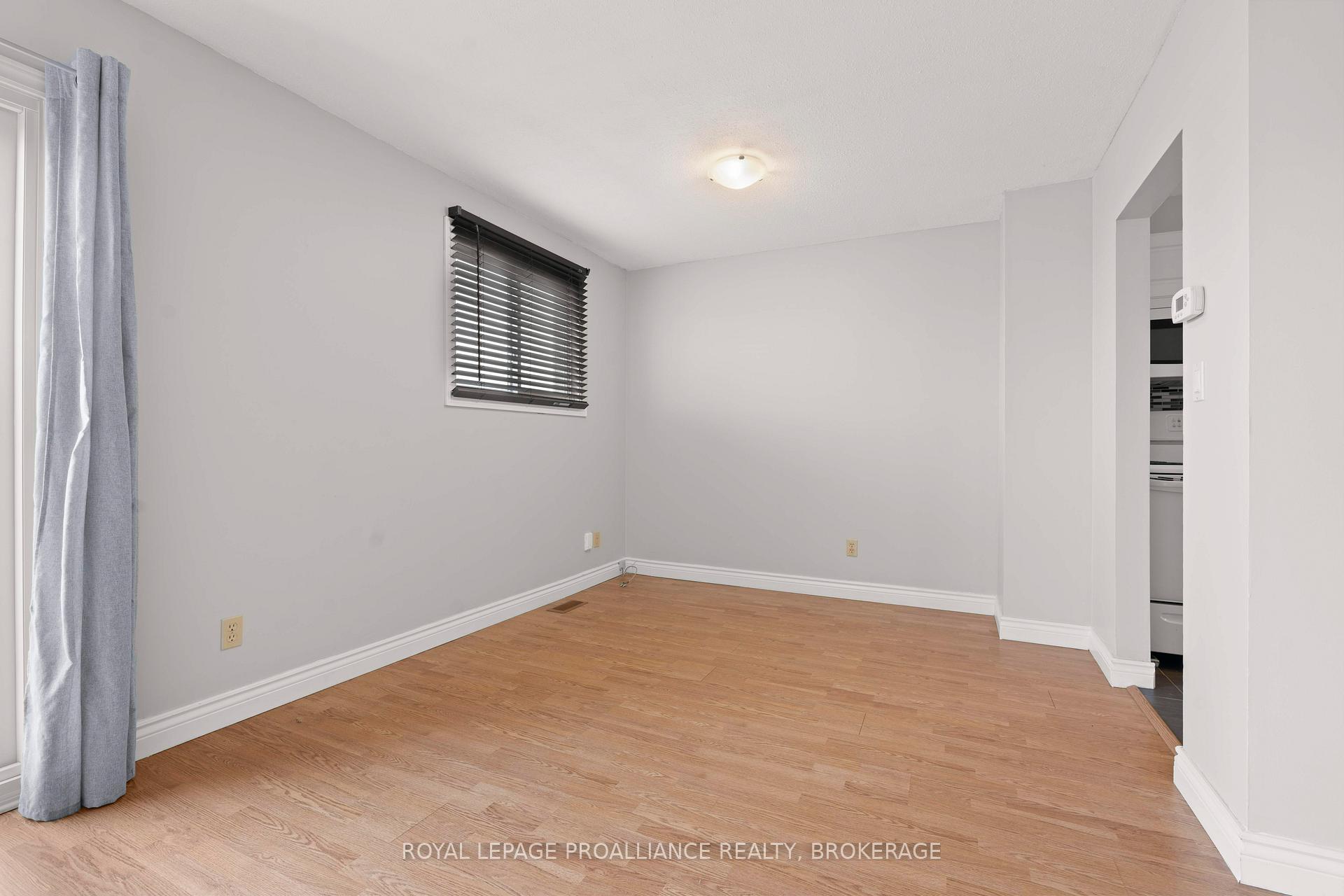 Photo 8 of 850 Datzell Lane, Kingston, South of Taylor-Kidd Blvd — HOMEH