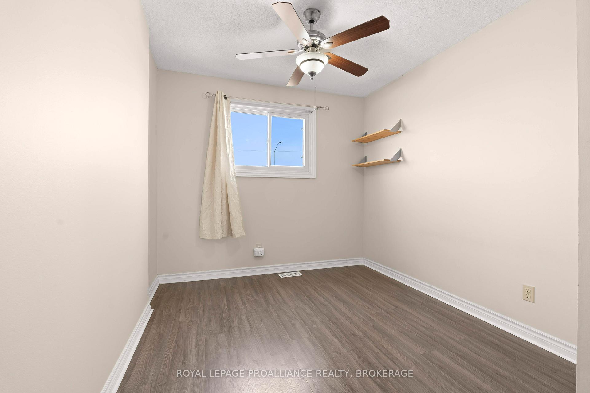 Photo 24 of 850 Datzell Lane, Kingston, South of Taylor-Kidd Blvd — HOMEH