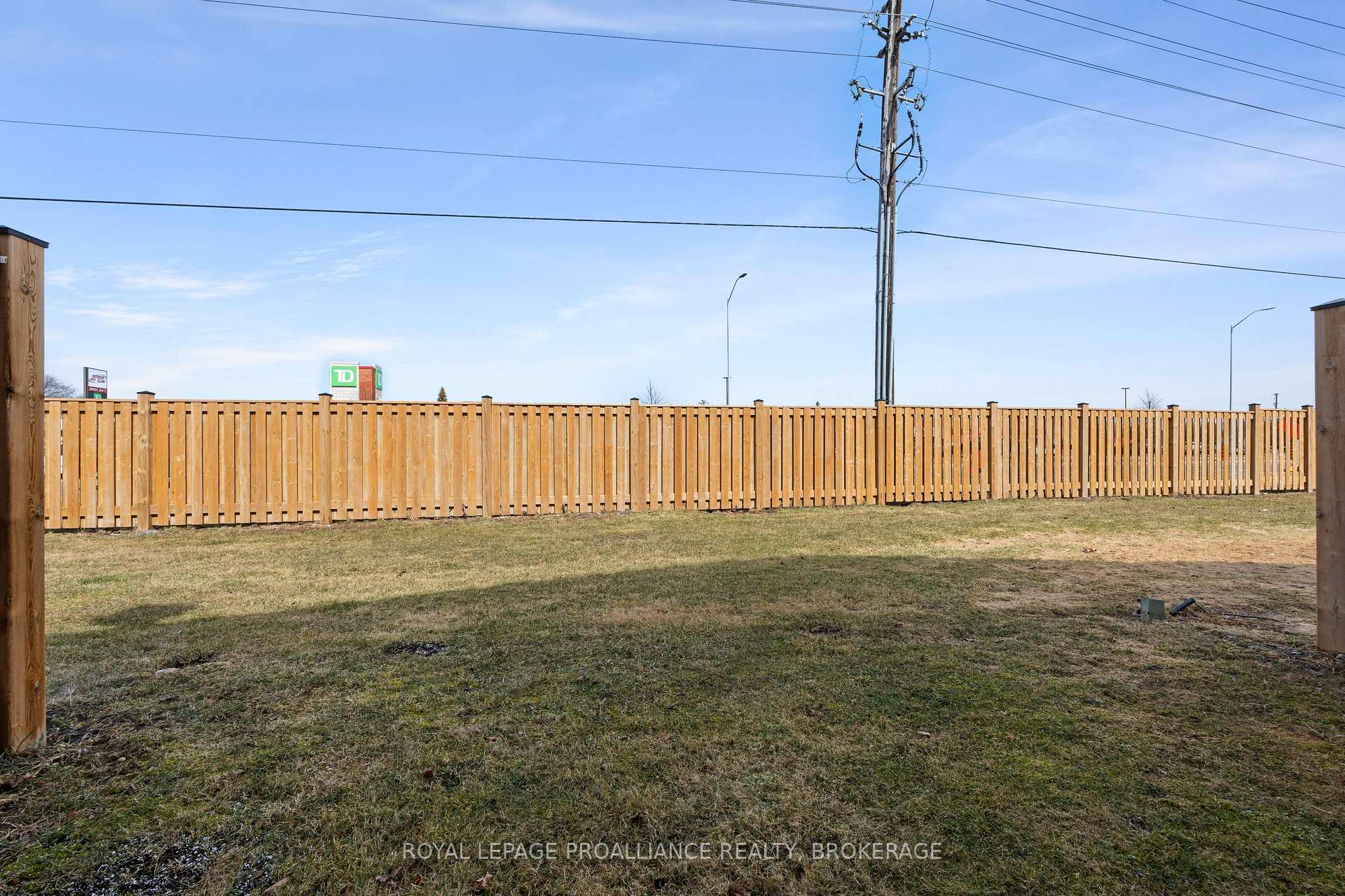 Photo 31 of 850 Datzell Lane, Kingston, South of Taylor-Kidd Blvd — HOMEH