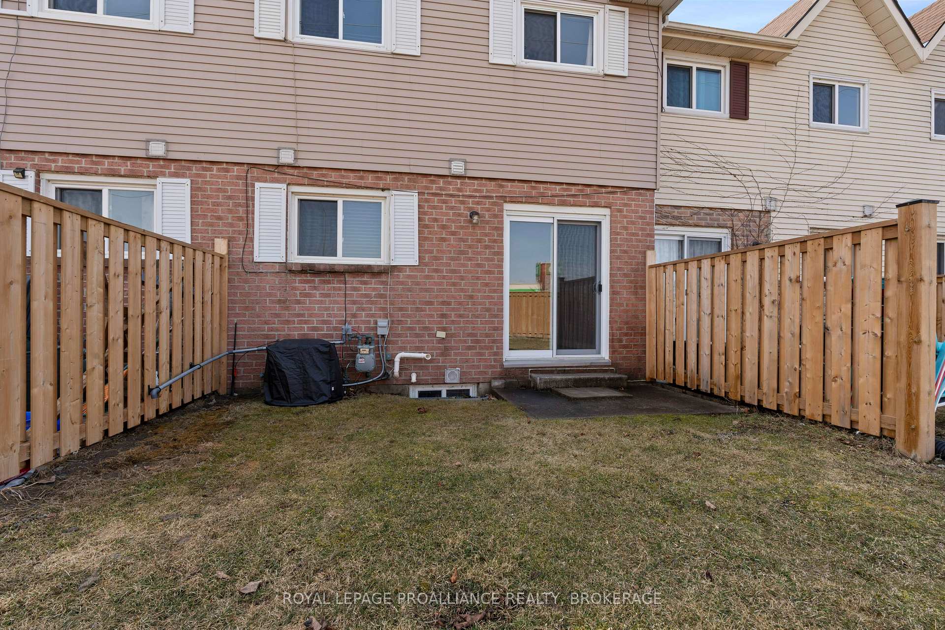 Photo 32 of 850 Datzell Lane, Kingston, South of Taylor-Kidd Blvd — HOMEH