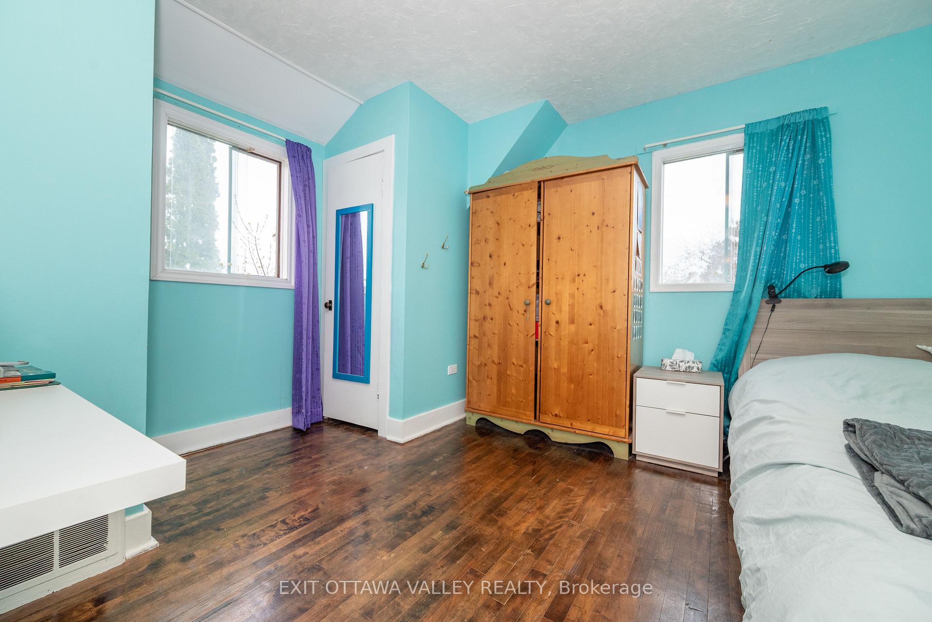 Photo 15 of 27 Laurentian Street, Deep River, Deep River — HOMEH