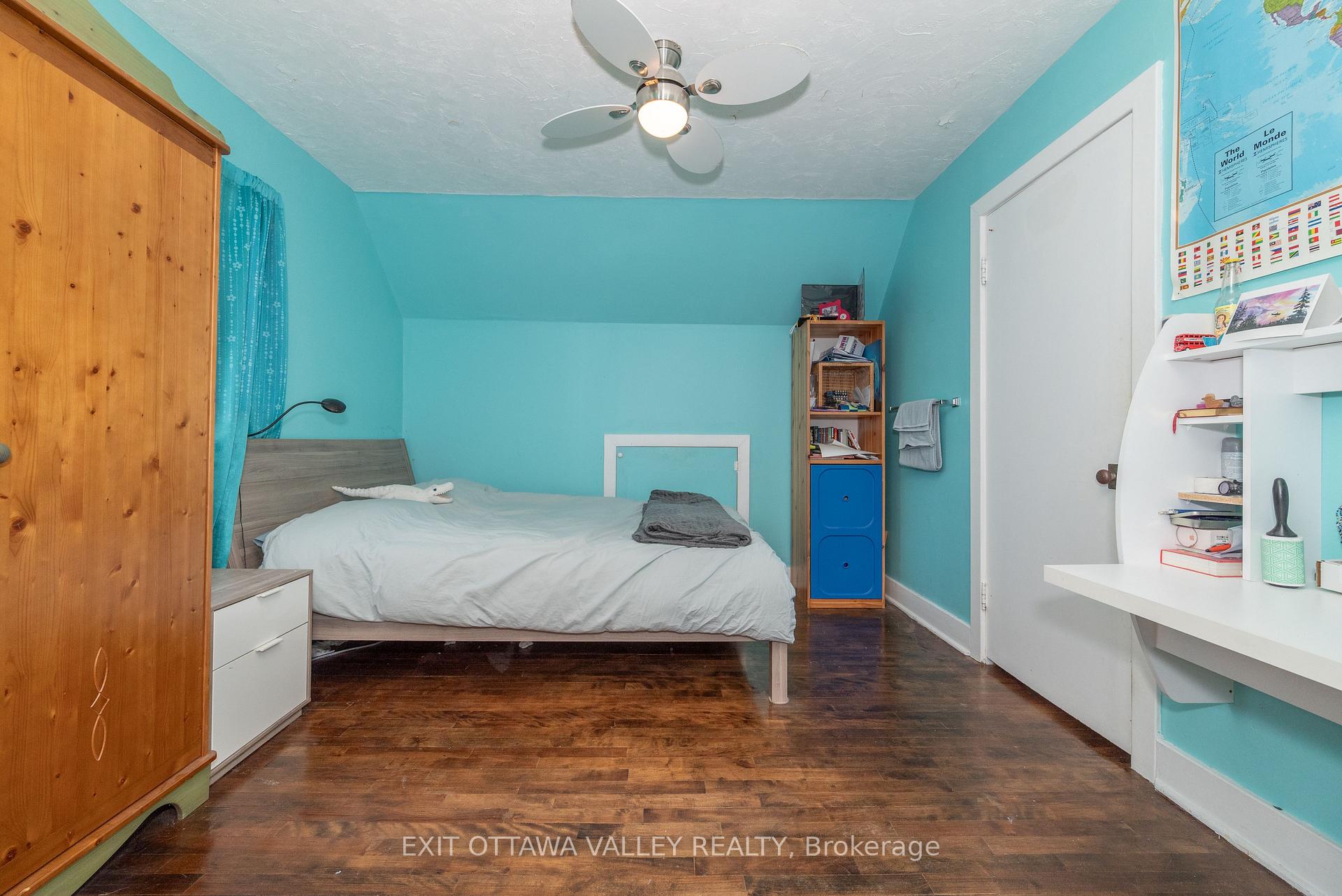 Photo 16 of 27 Laurentian Street, Deep River, Deep River — HOMEH