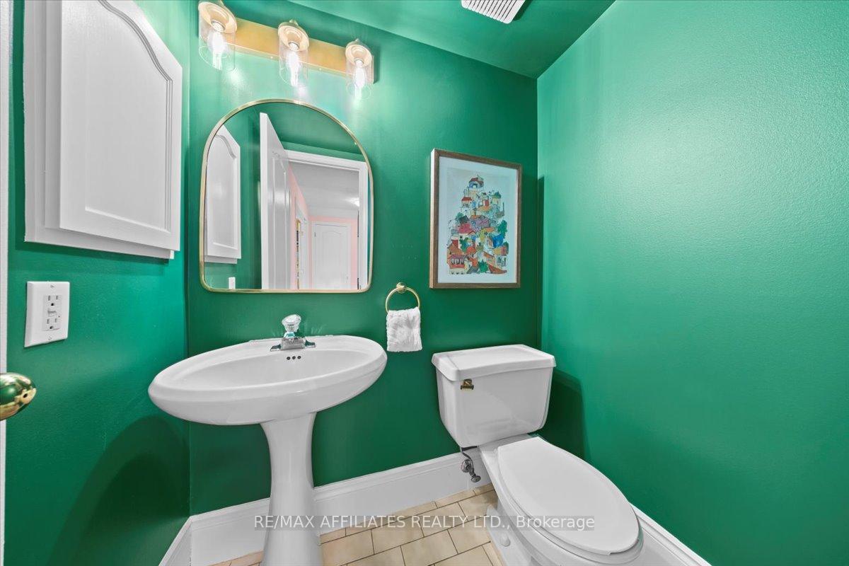 Photo 9 of 1840 Summerfields Crescent, Ottawa, Chapel Hill — HOMEH