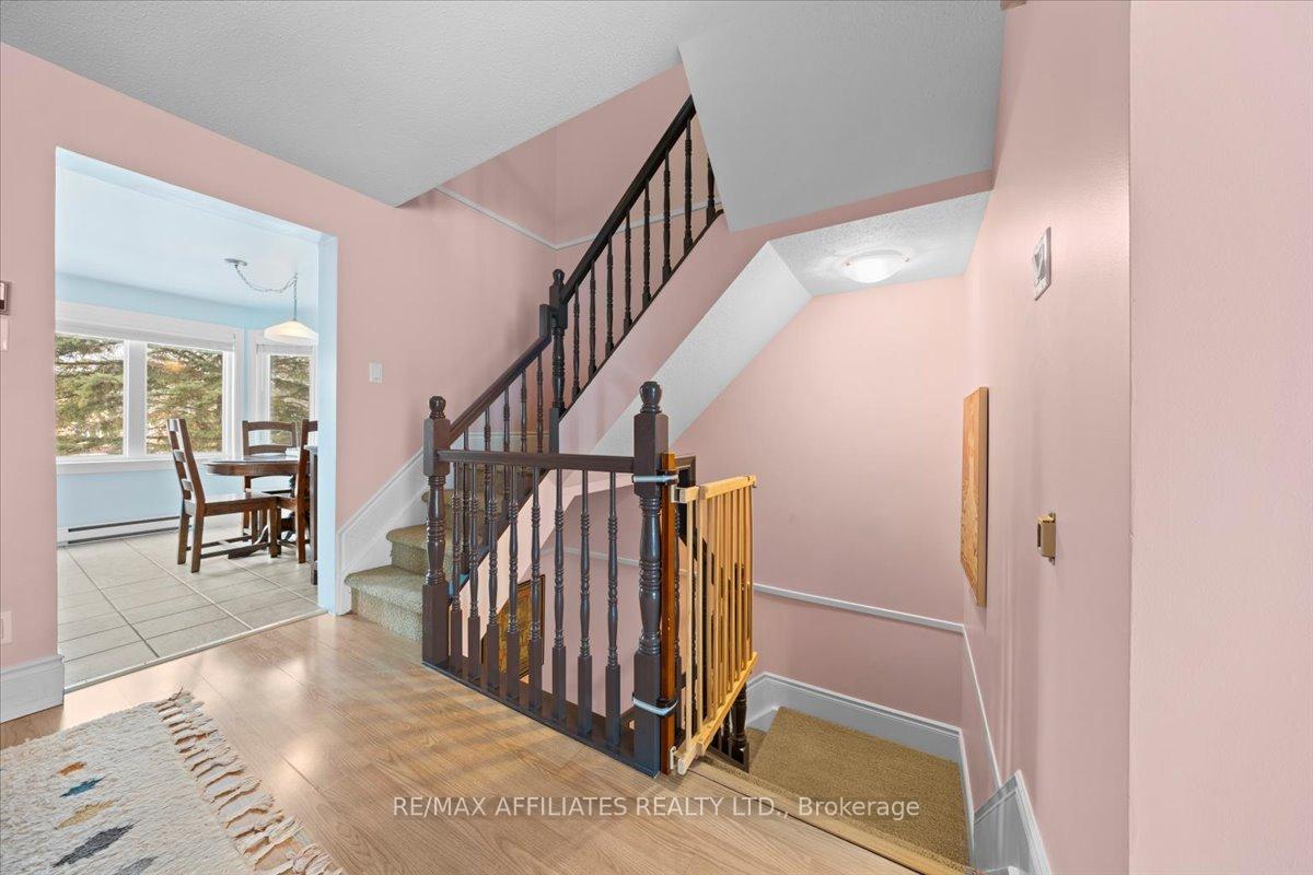 Photo 10 of 1840 Summerfields Crescent, Ottawa, Chapel Hill — HOMEH