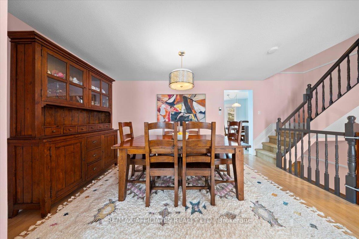 Photo 14 of 1840 Summerfields Crescent, Ottawa, Chapel Hill — HOMEH